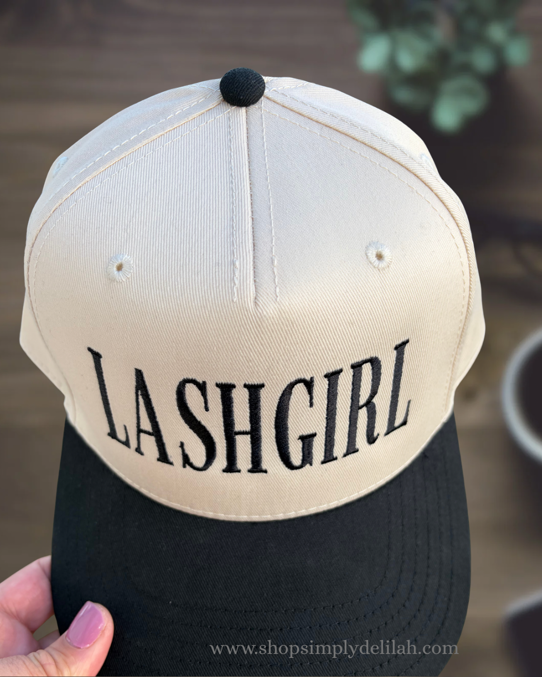 lashgirl hat - 2.PNG