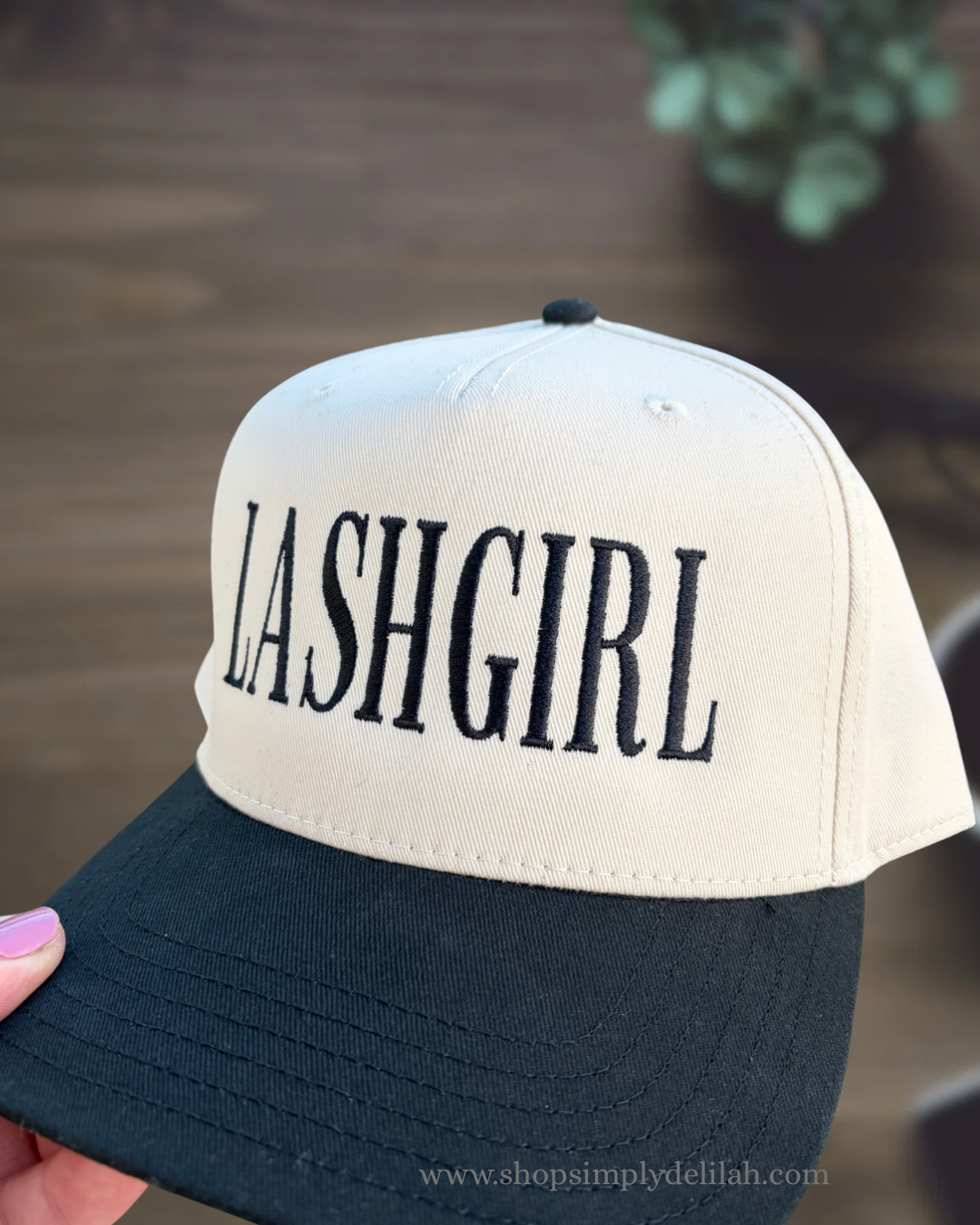lashgirl hat - 3.PNG