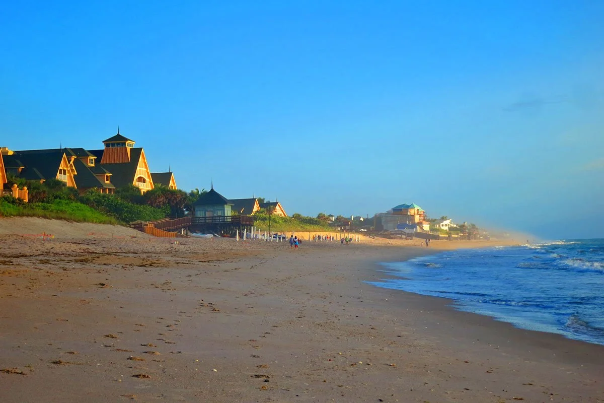 What to Pack for a Beach Town Vacation 