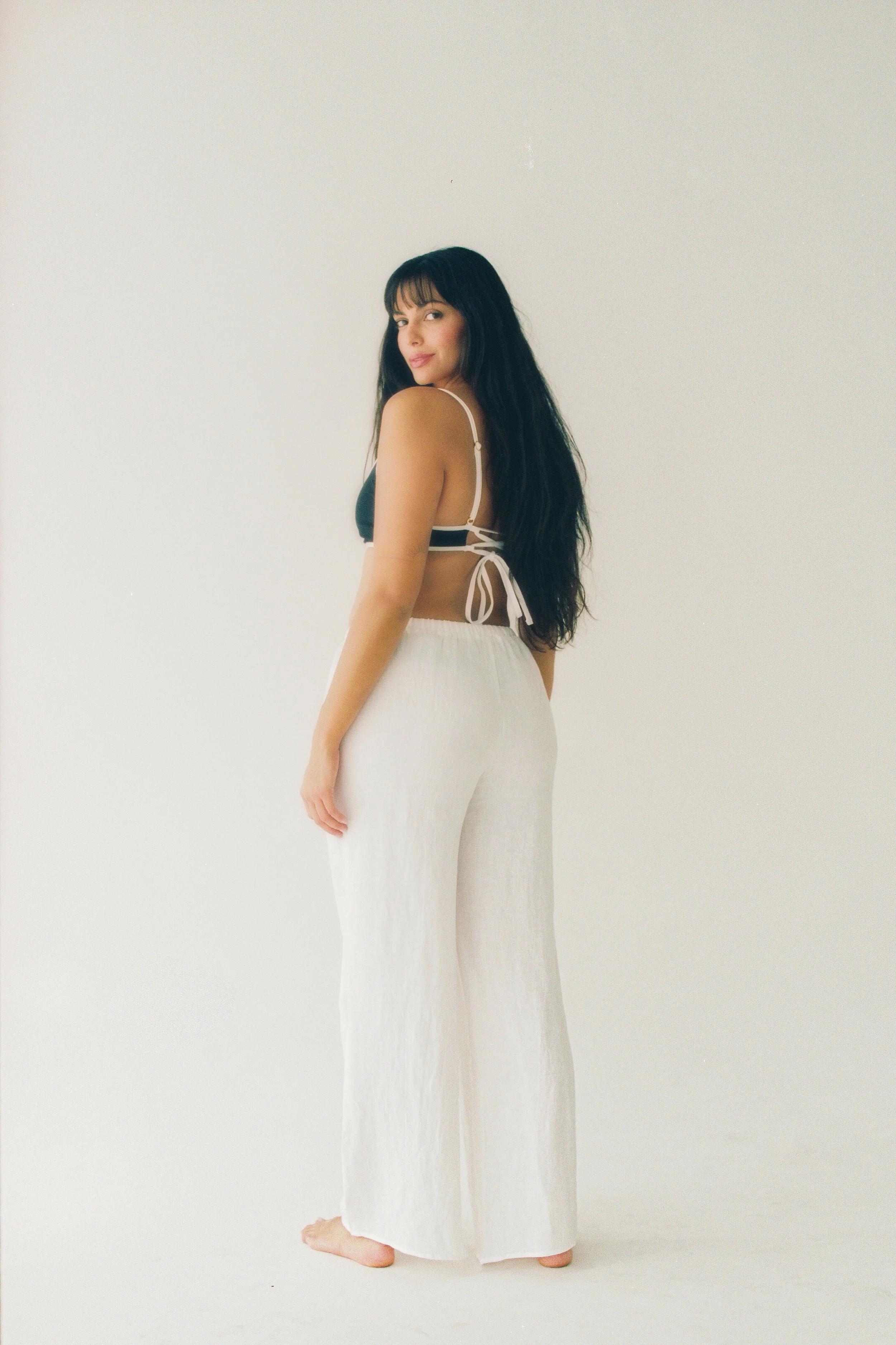 35mmbydeb_abswim_ecomm_film_linenpants-6-Edit.jpg