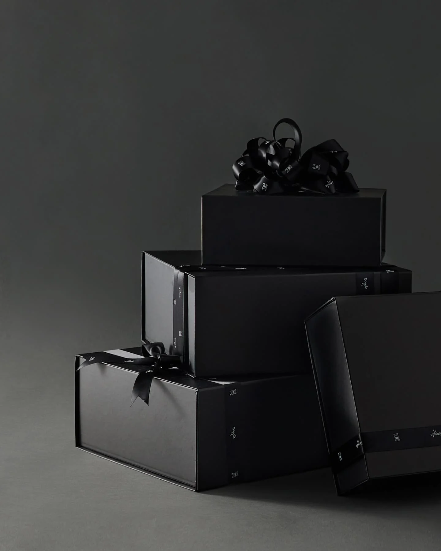 615c9b570e88861266493d7d_gift-box.jpeg