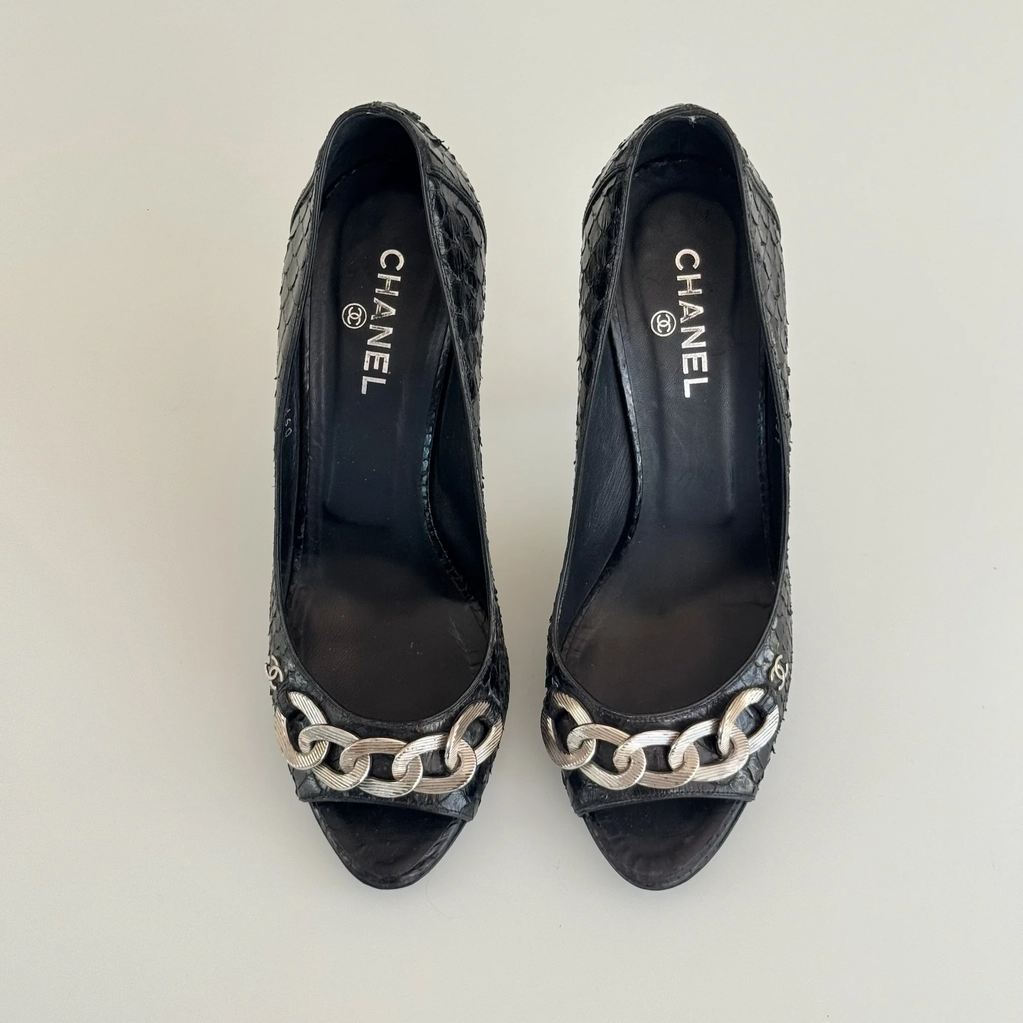 Chanel Pumps, 40