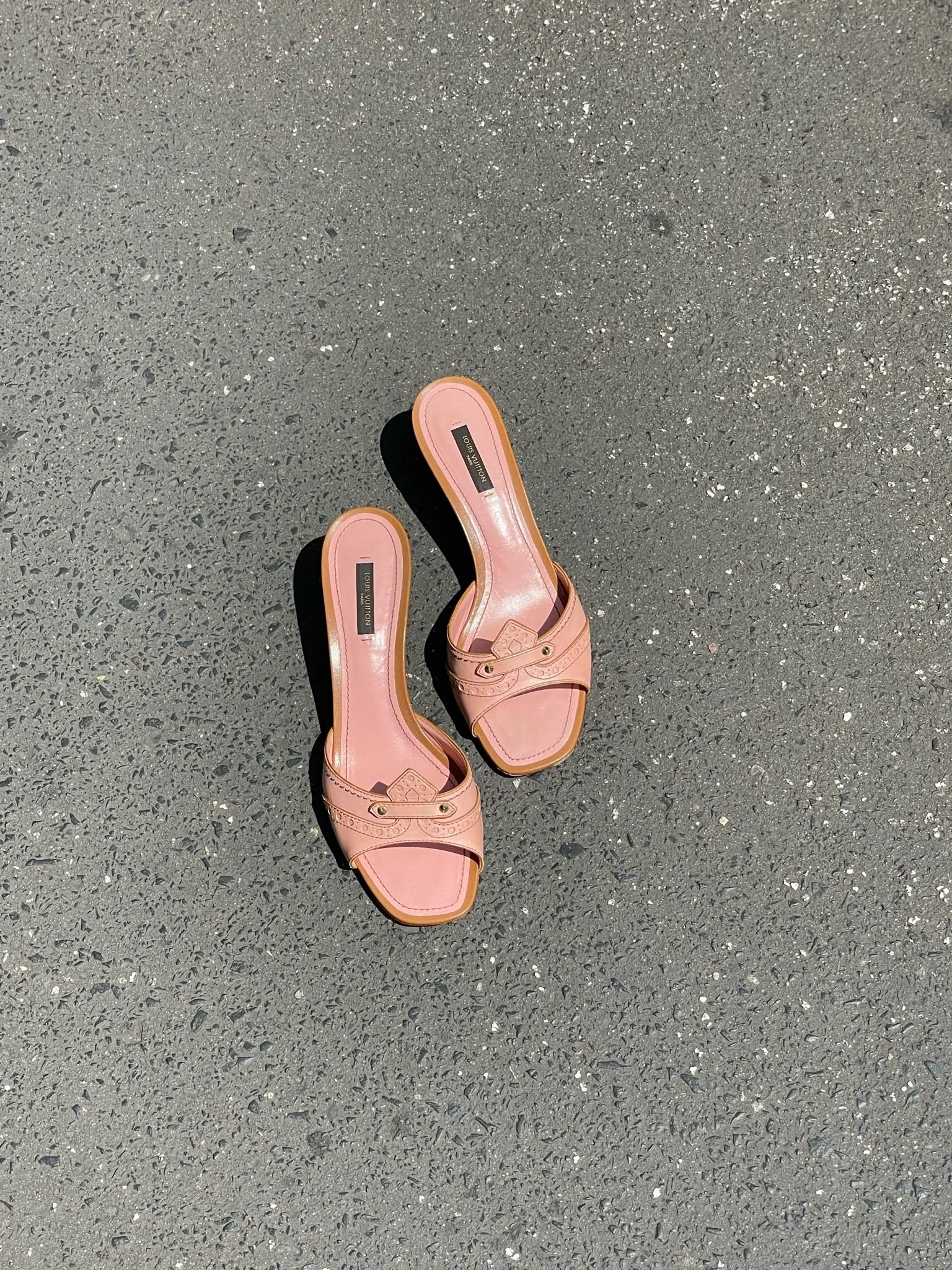 Louis Vuitton Slipper rose, 39.5