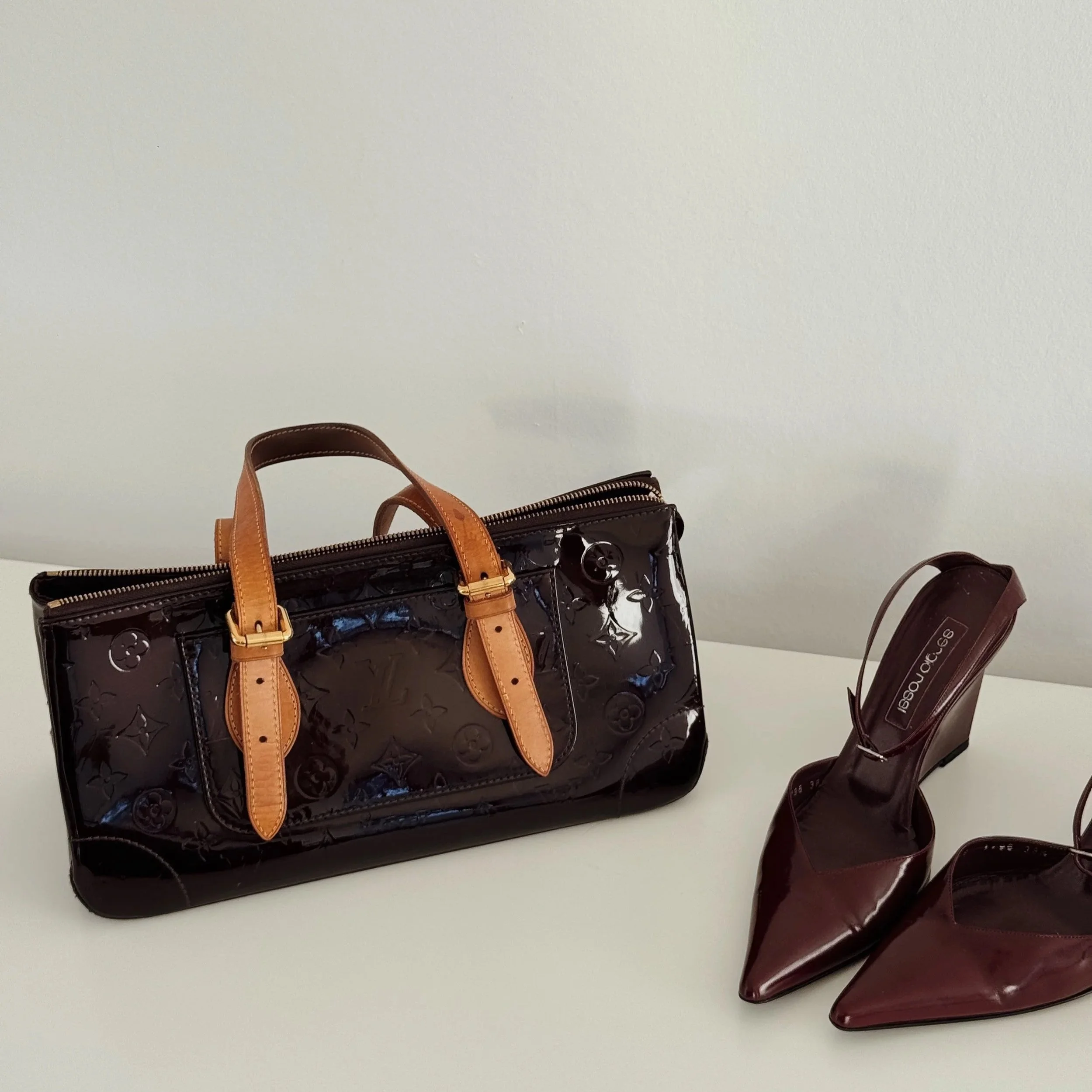 Louis Vuitton Rosewood Avenue Bag