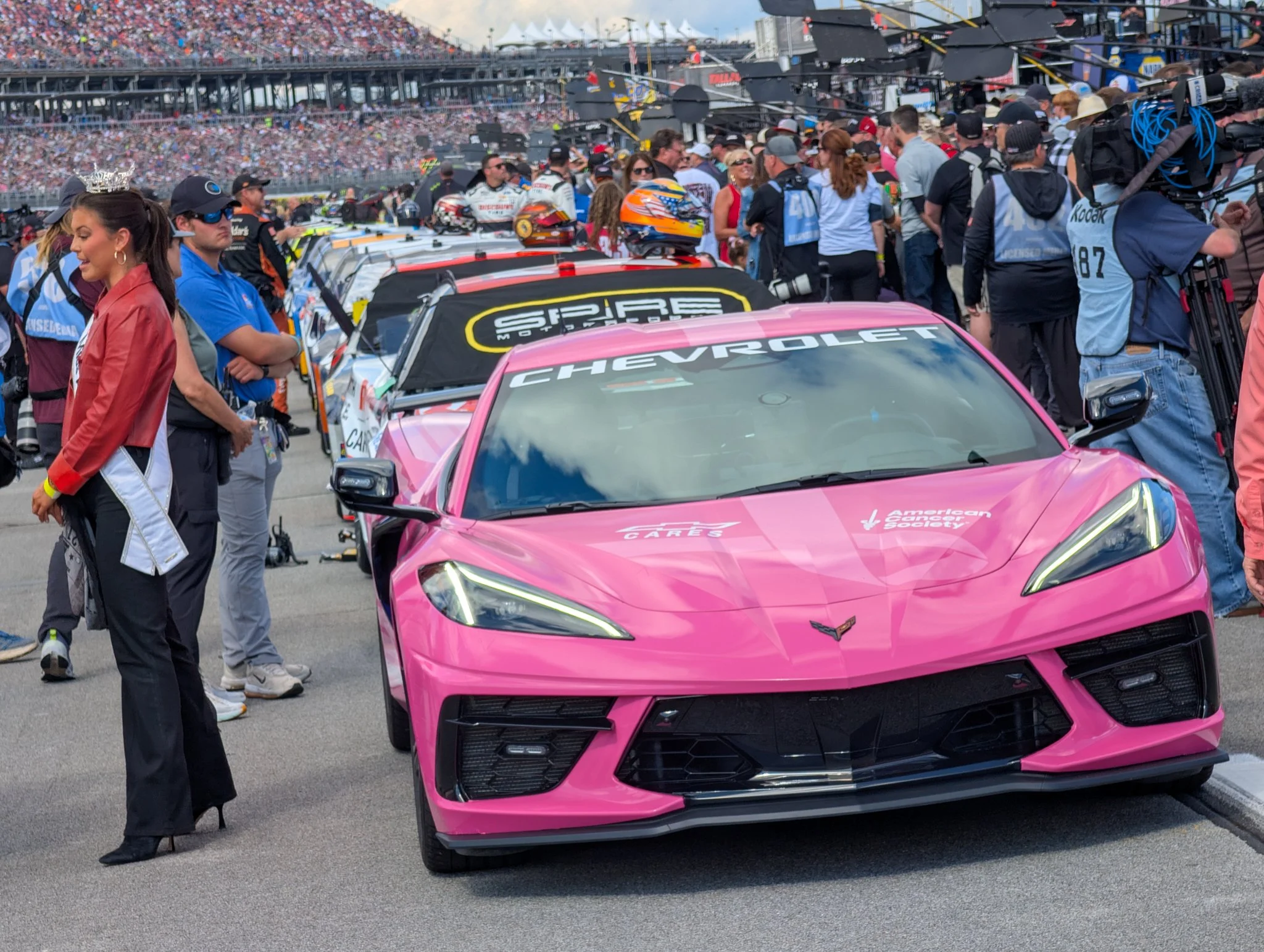 Pixel 10 Pro XL at Talladega Superspeedway NASCAR