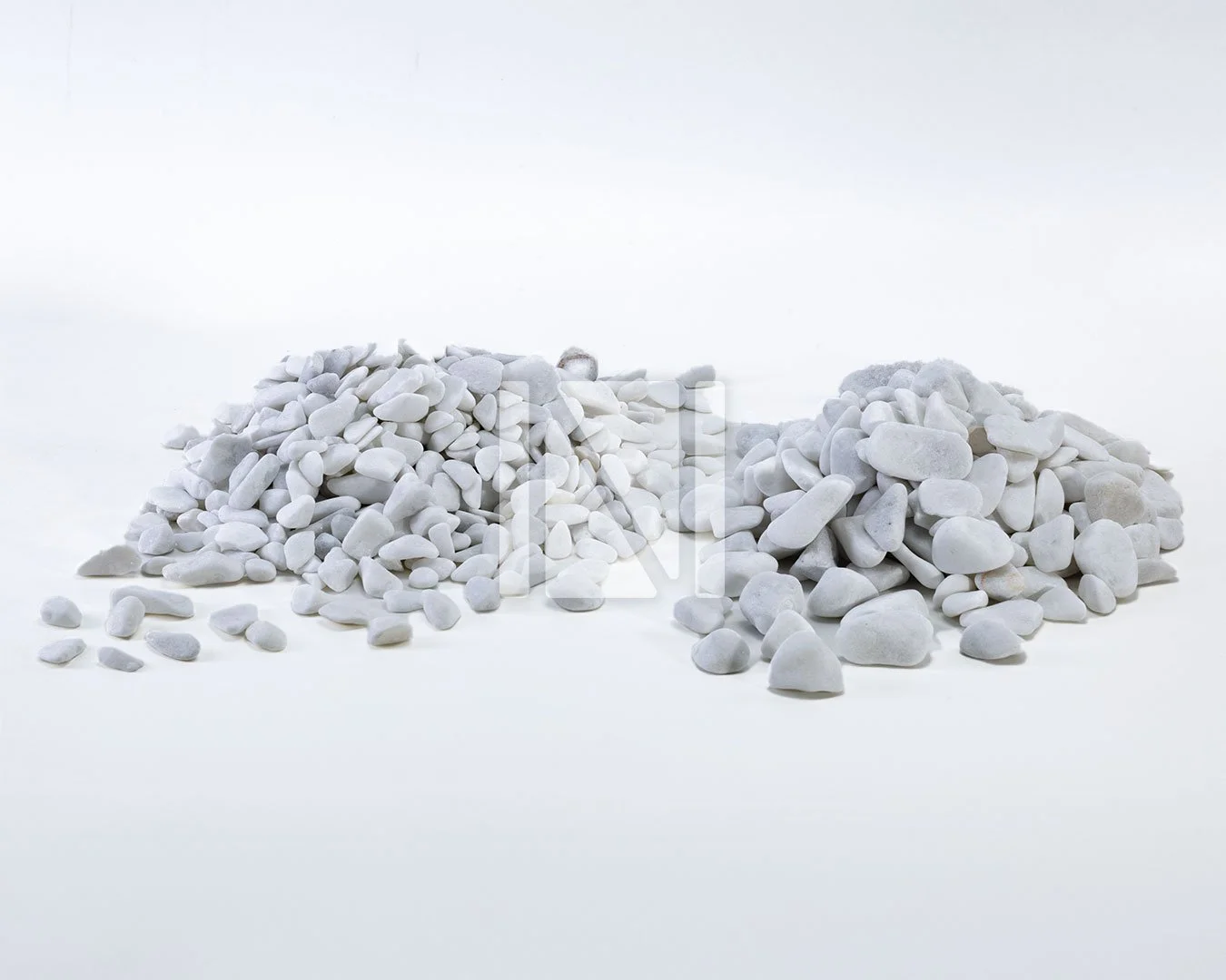 Diamond White Pebbles