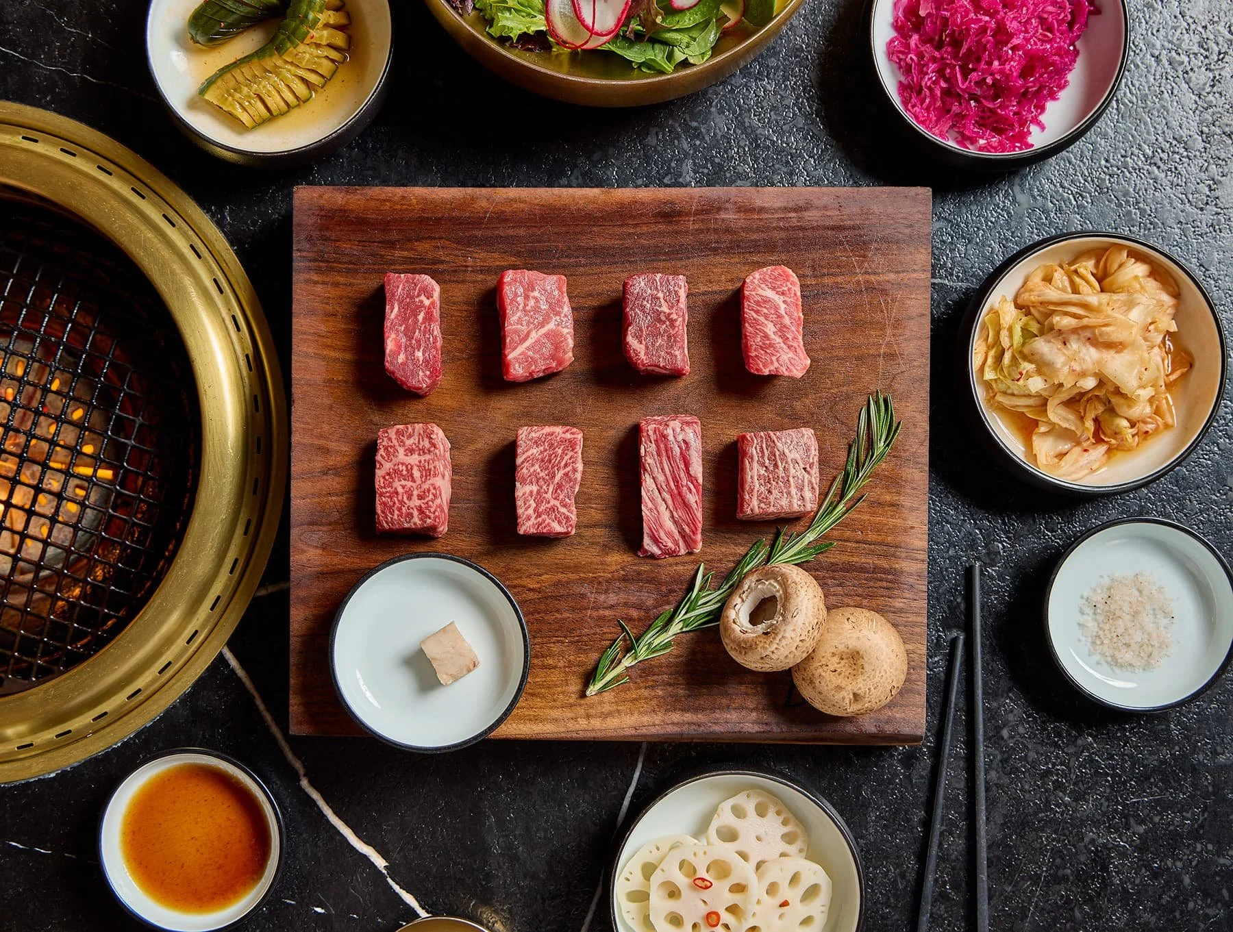 1. HOLU+SteakFlight+NeilBurger+202310-min.jpg