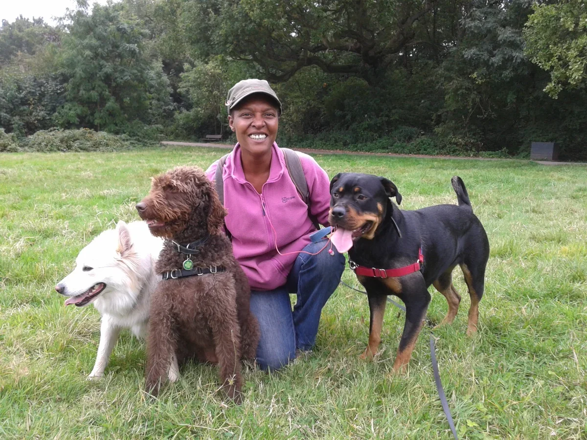 Sunnie with Peggy Sue, Rosie and Murphy.webp