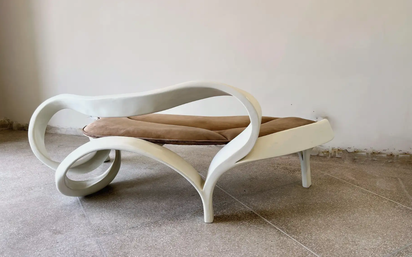 Two Seater No. 3 Fluentum Series 4.png
