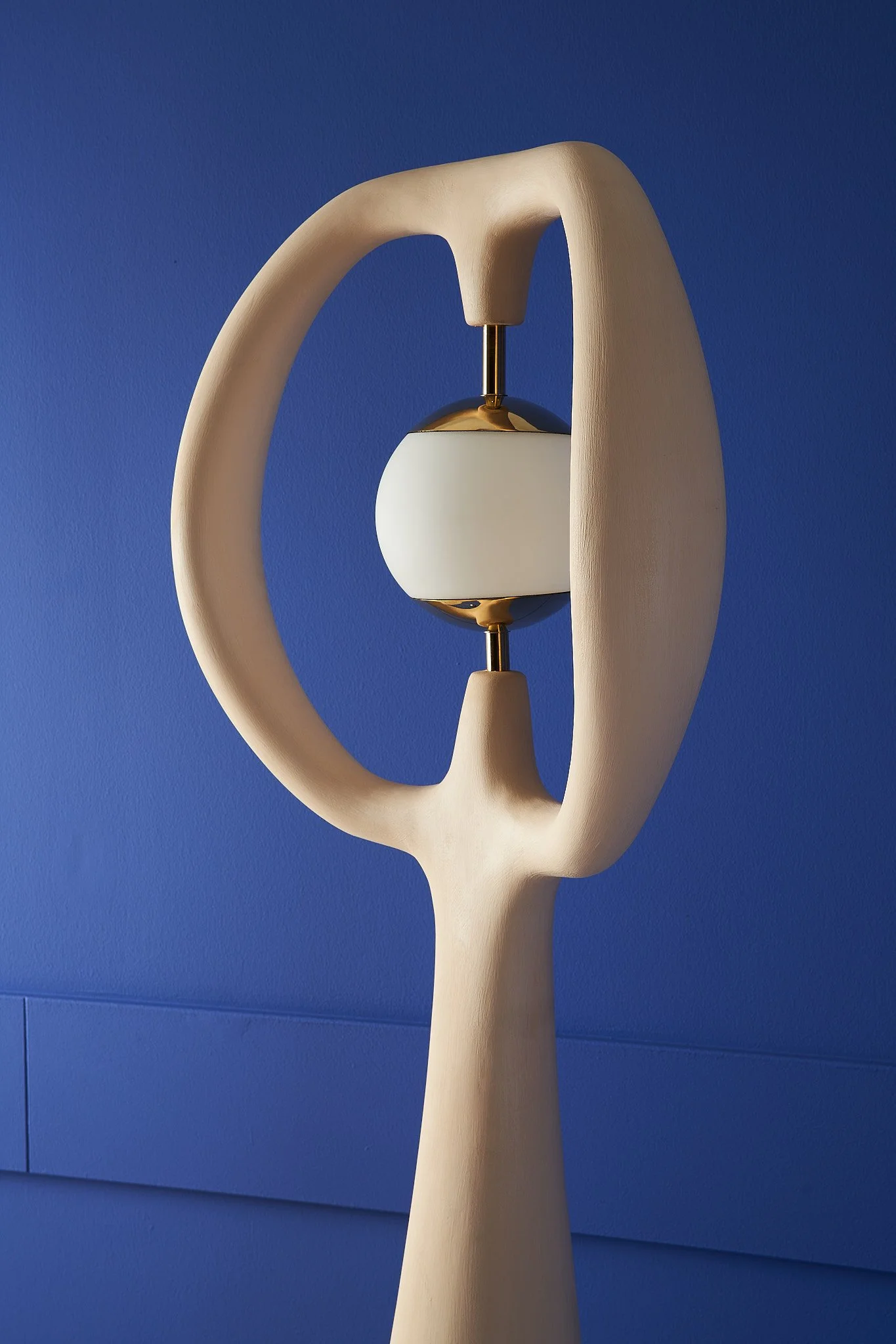 Prima_Floor_Lamp_3.jpg