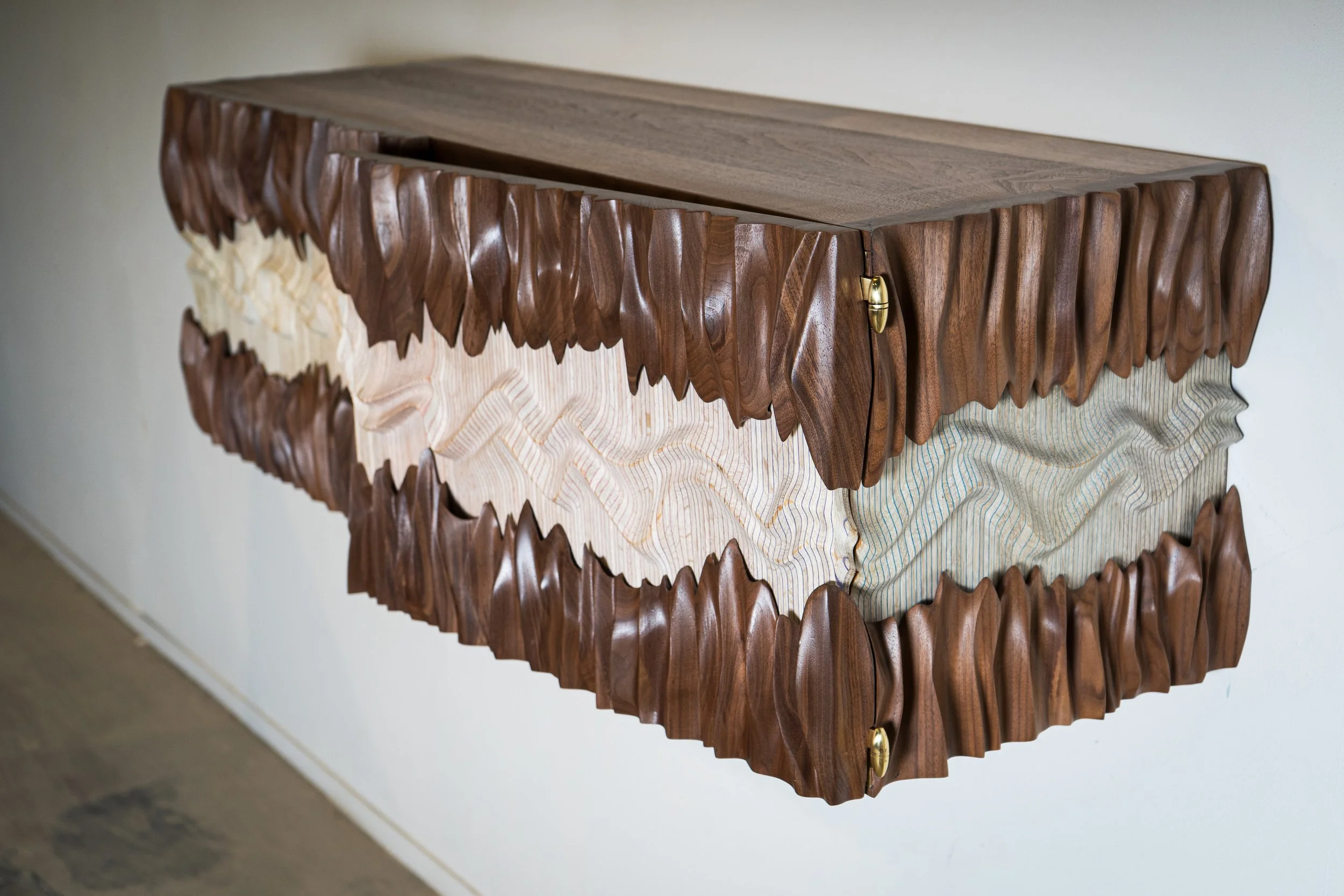 Nuvia Wall Cabinet 10.jpg