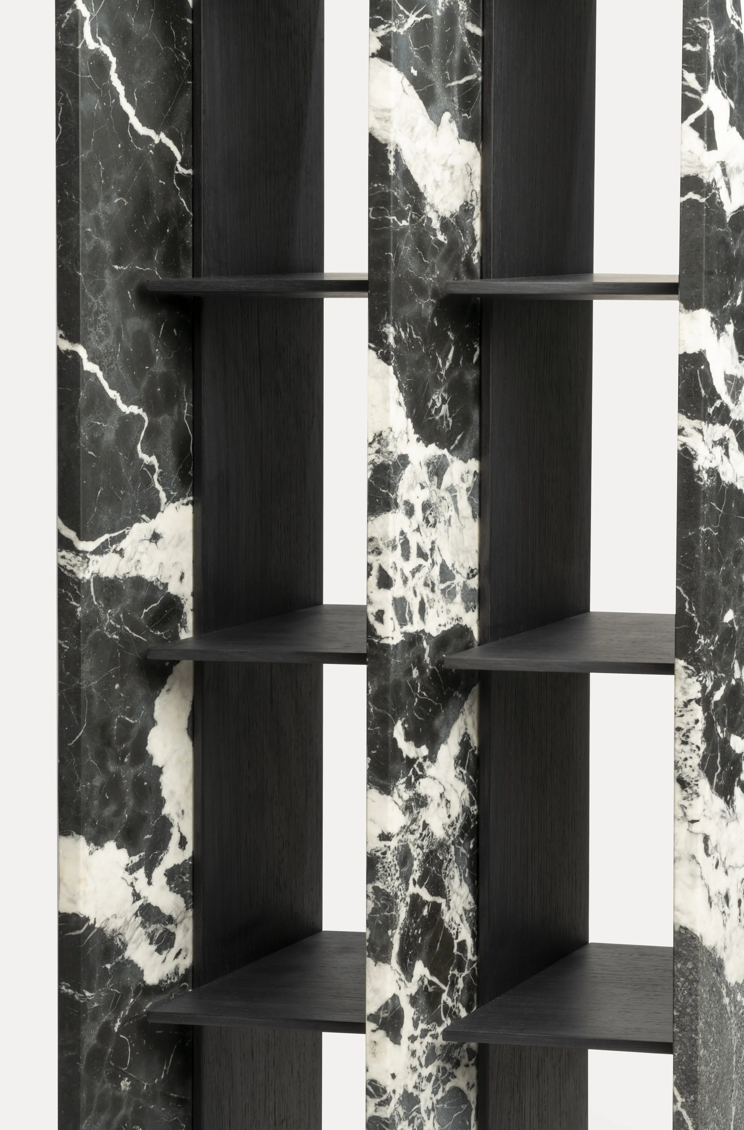 Edge Bookshelves 5.jpg (Copy)