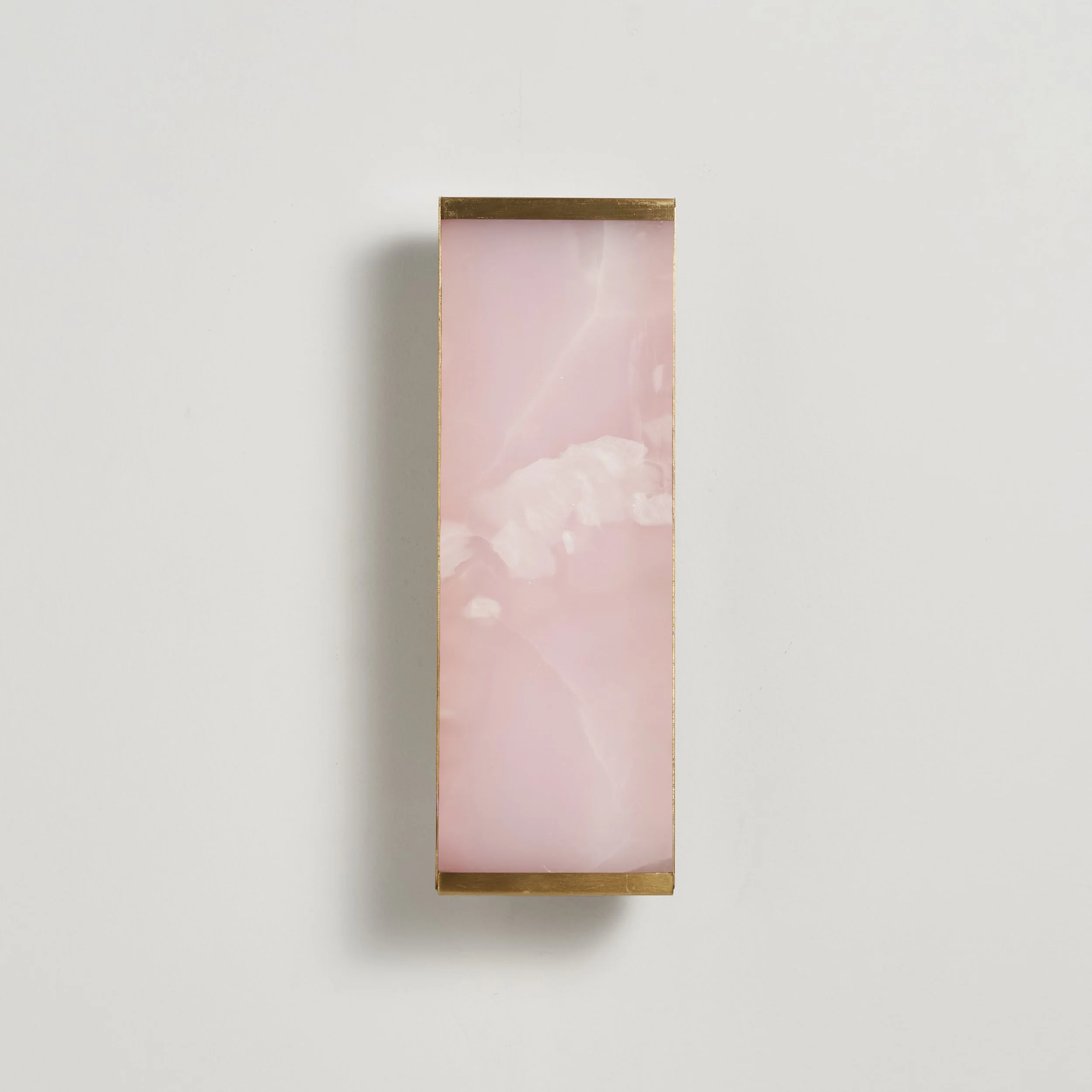Matlight-Wall-Sconce-Tech-Pink-Onyx-brass-03.jpg