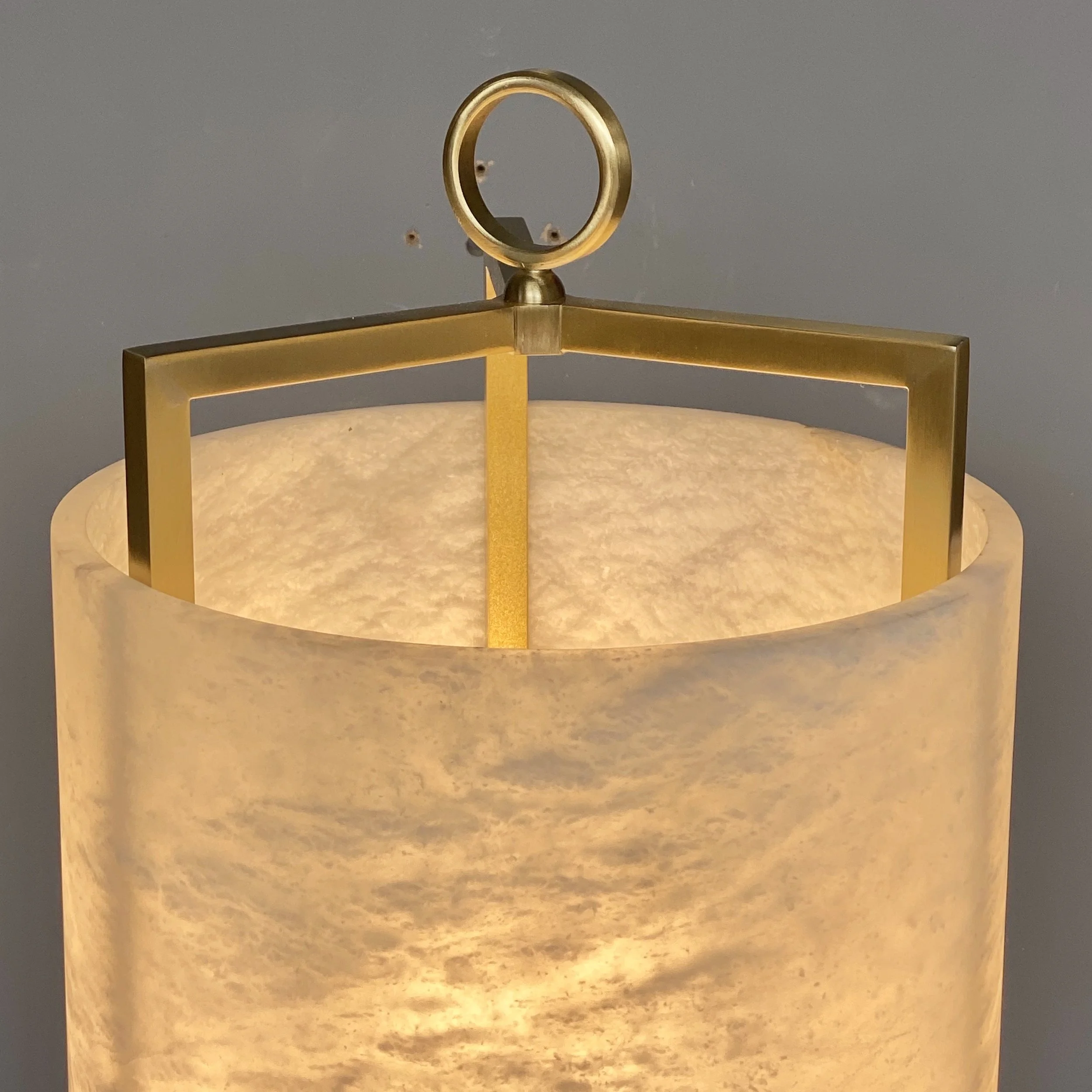 Matlight-table-lamp-Lantern-alabaster-brass-05.jpeg