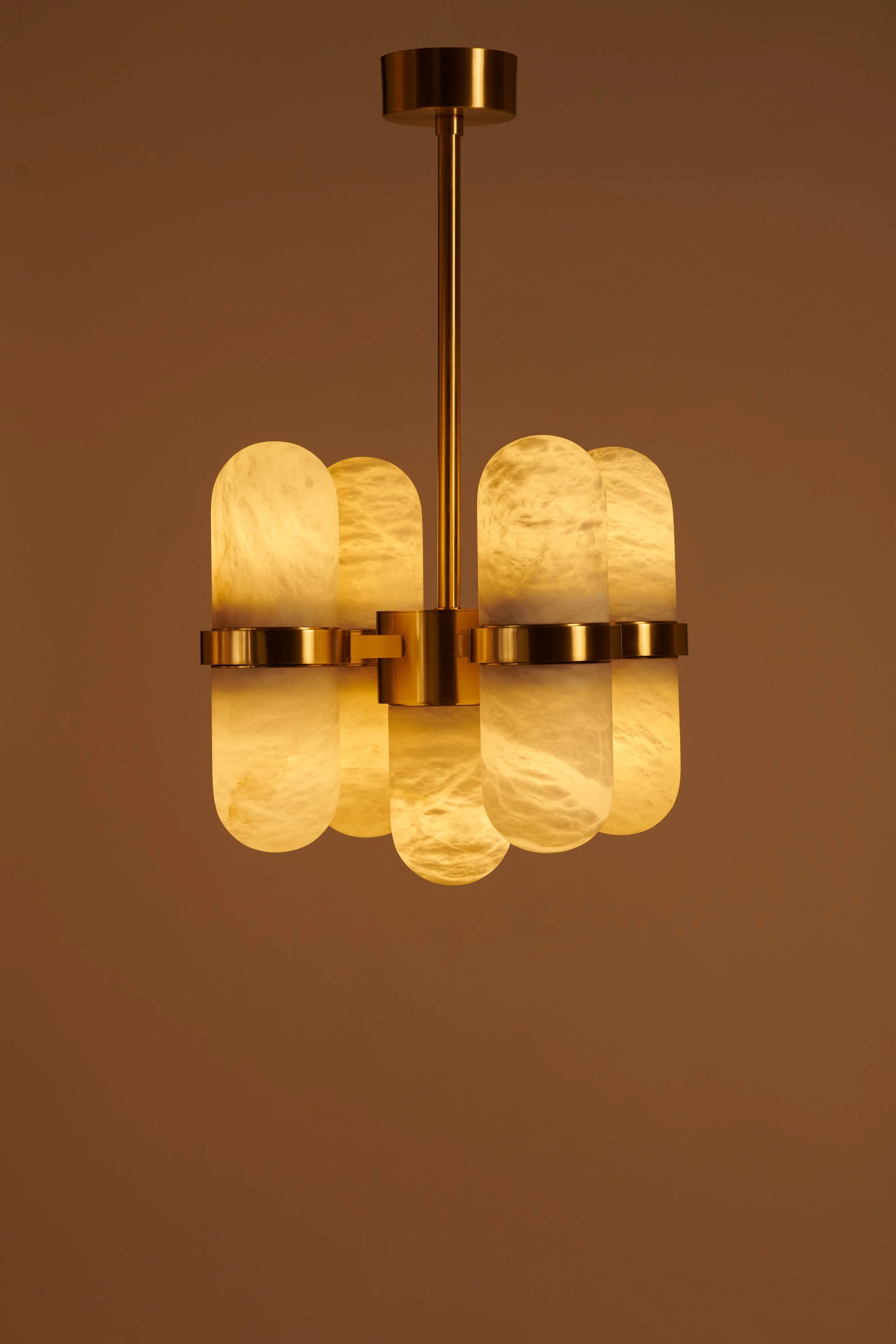 Matlight-Chandelier-Pill-Alabaster-Brass-03.jpg
