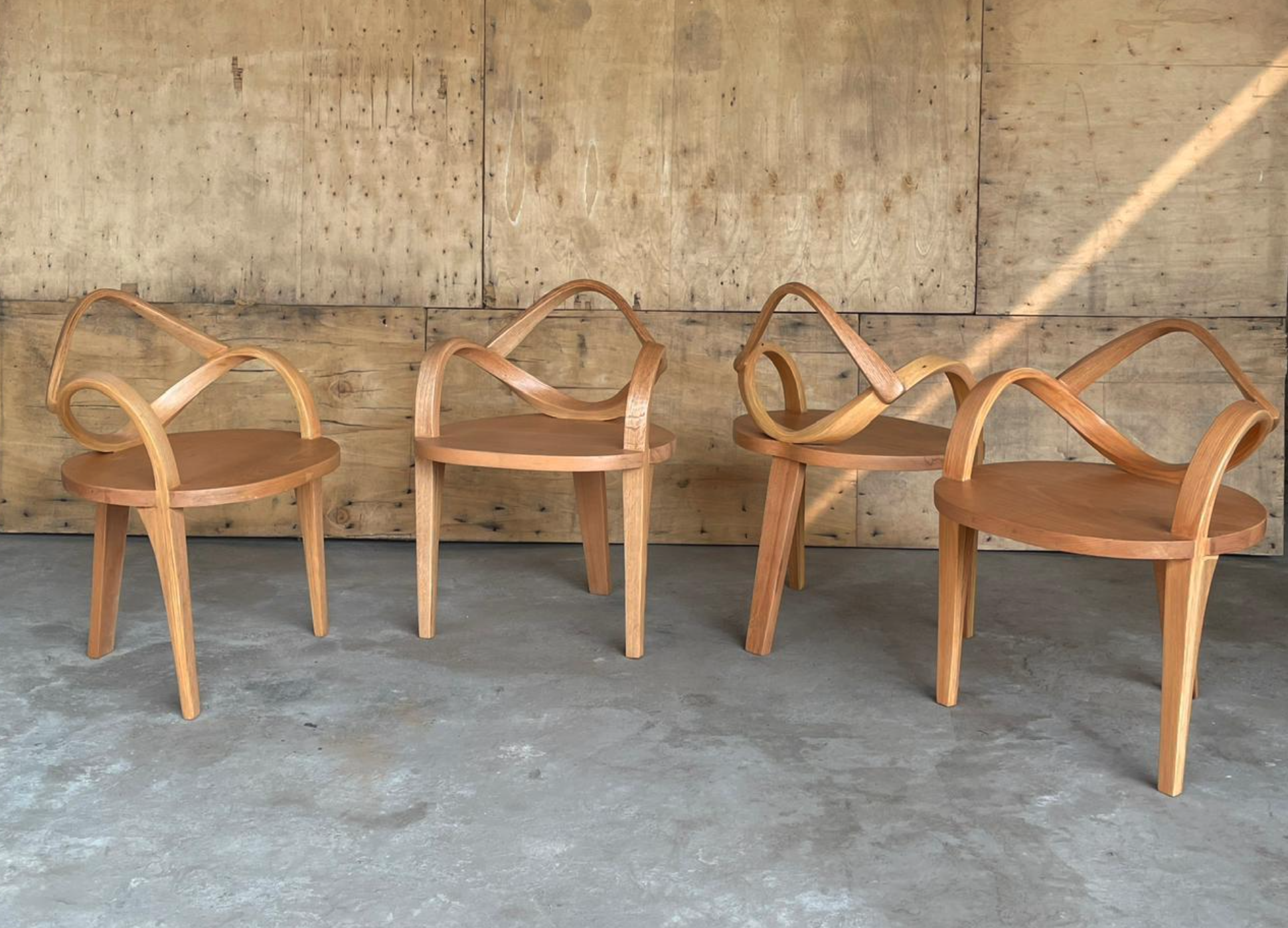 Dining Chair No.2 - Fluentum Series 7.png