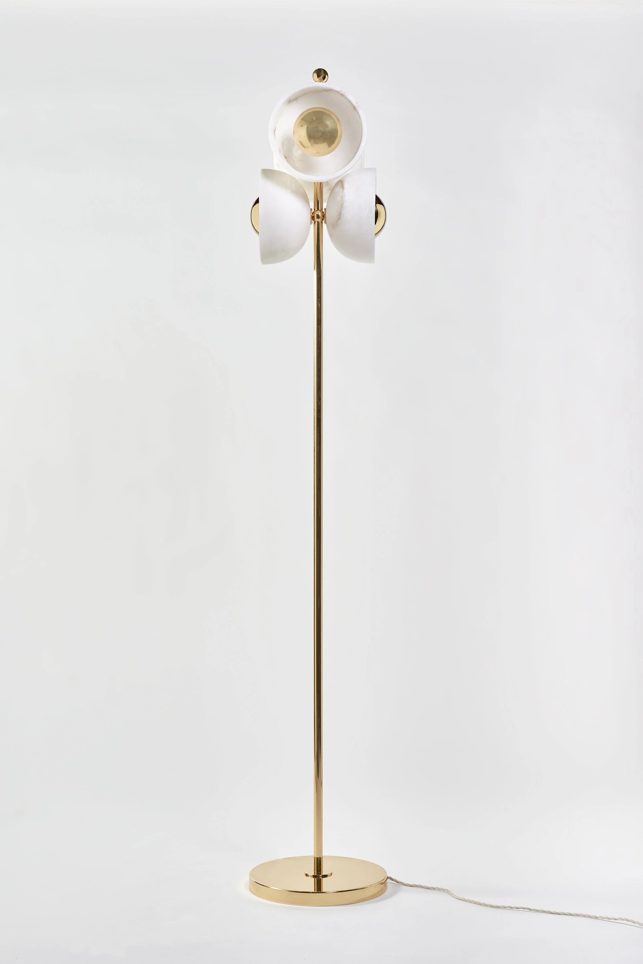 Matlight-Floor-Lamp-Butterfly-alabaster-Brass-02a.jpg
