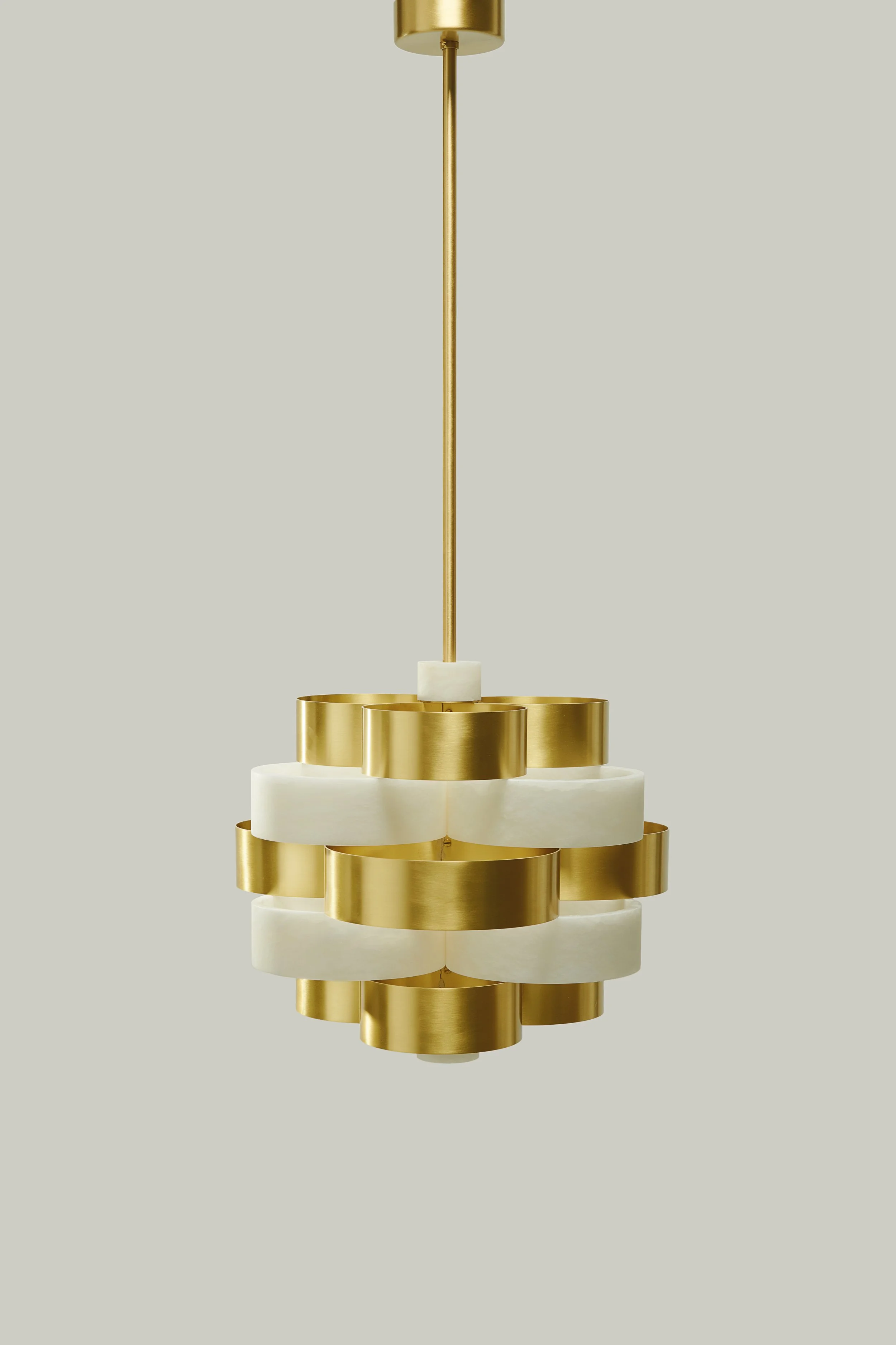 Matlight-chandelier-Vertigo-alabaster-brass-02.jpg