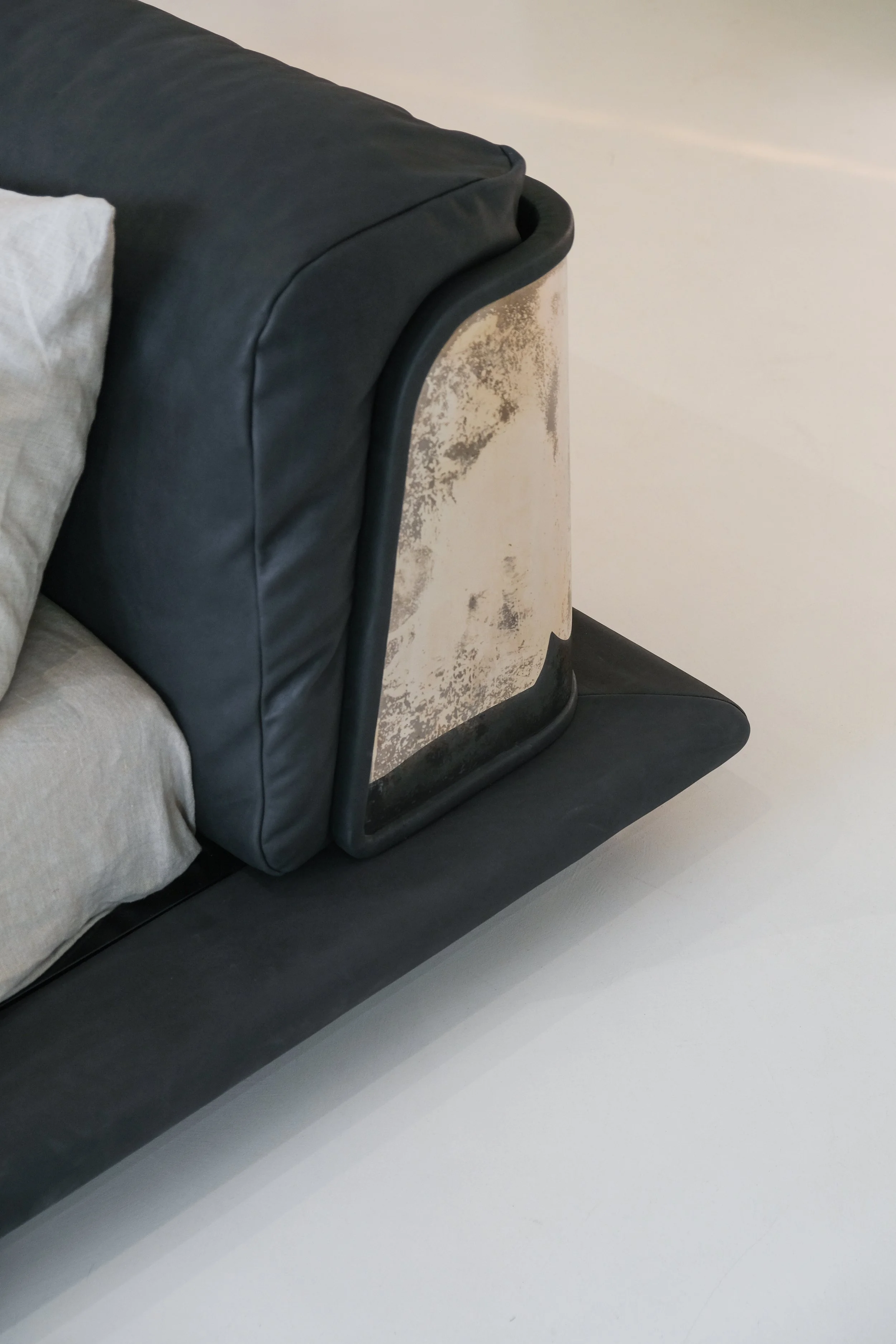 Saint-Germain-bed-8.jpg