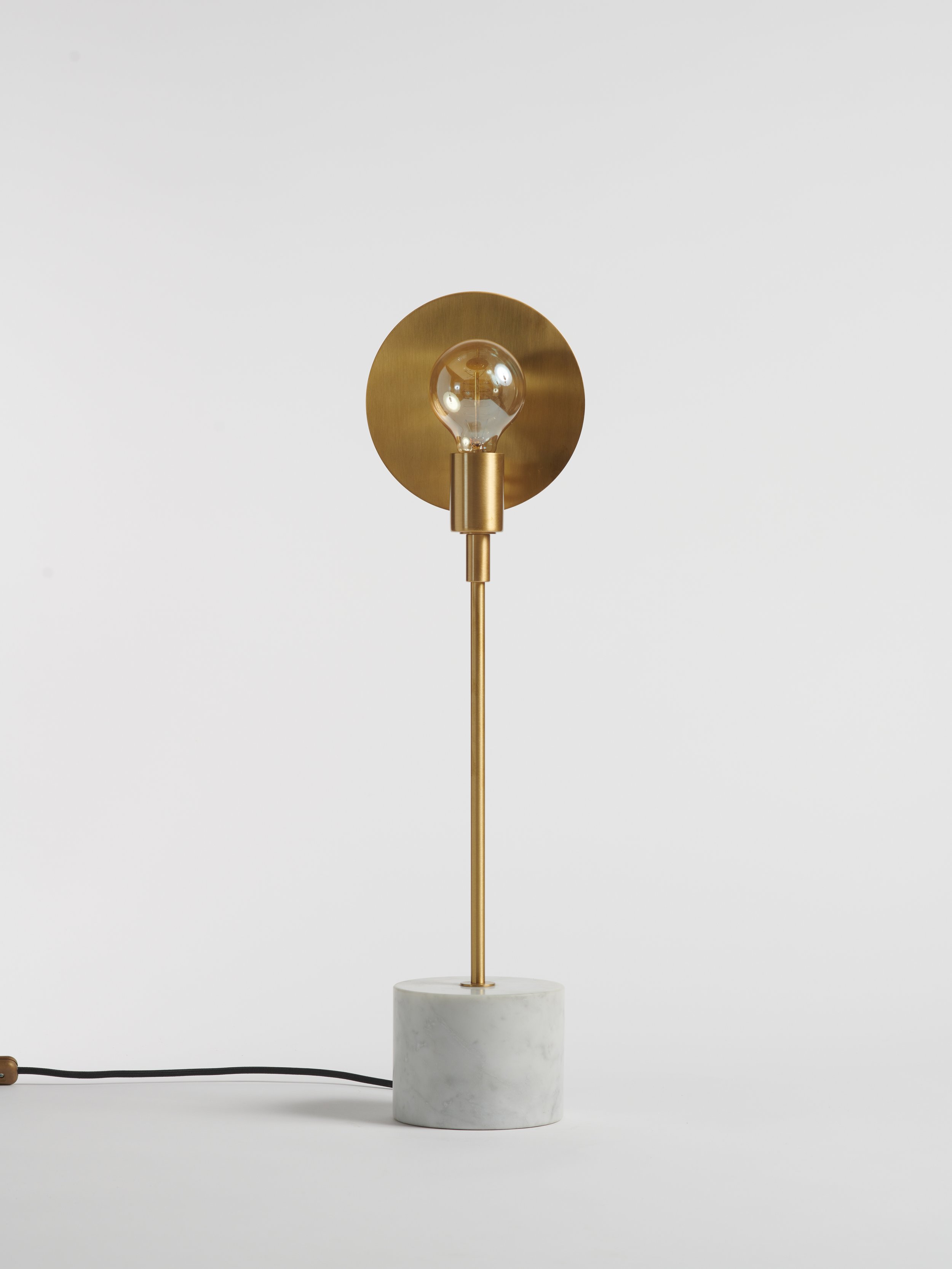 Matlight-Table-Lamp-Vanessa-Carrara-Marble-Brass-01.jpeg