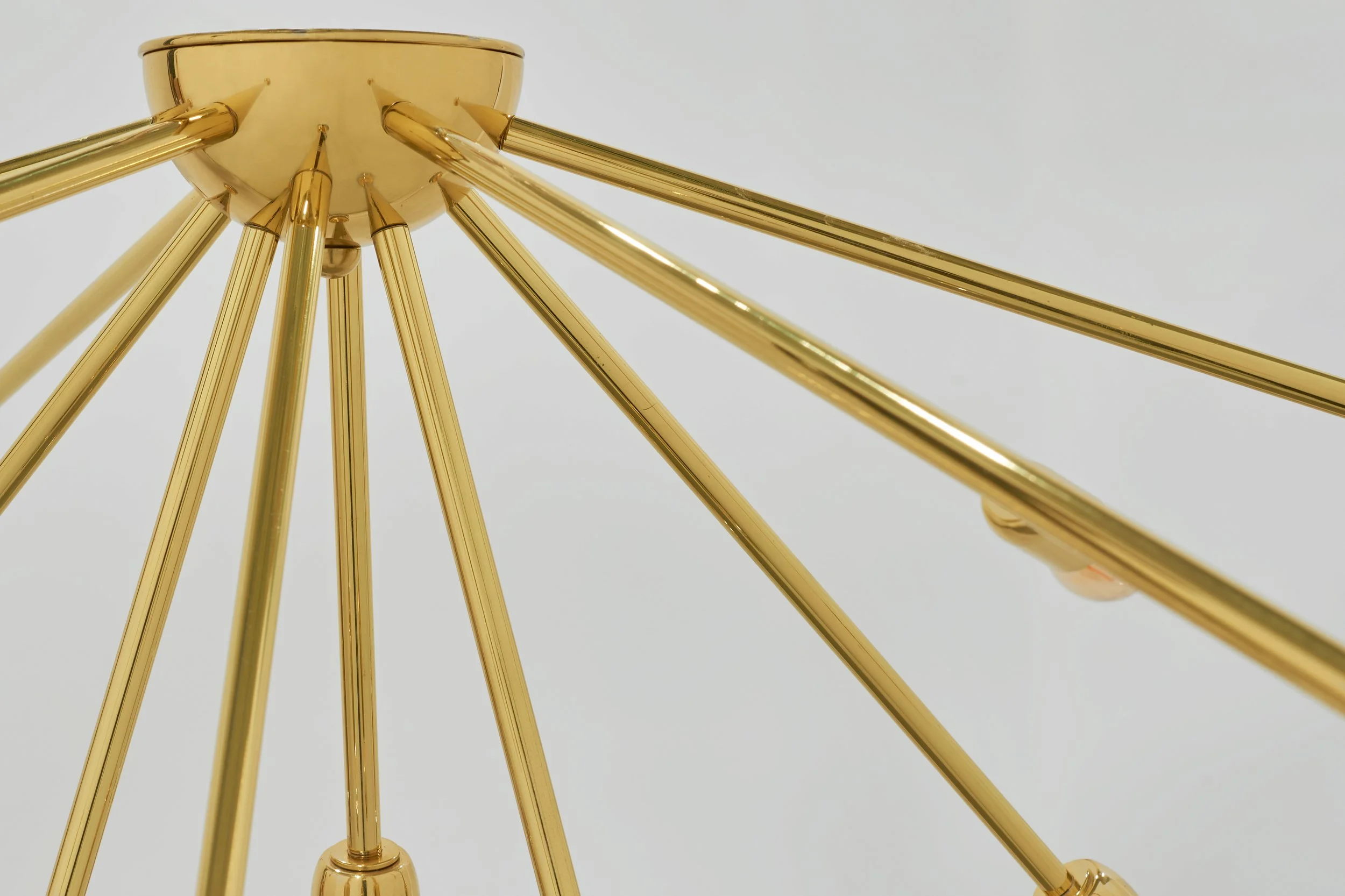 Matlight-Ceiling-Lamp-Sputnik-Brass-04.jpg