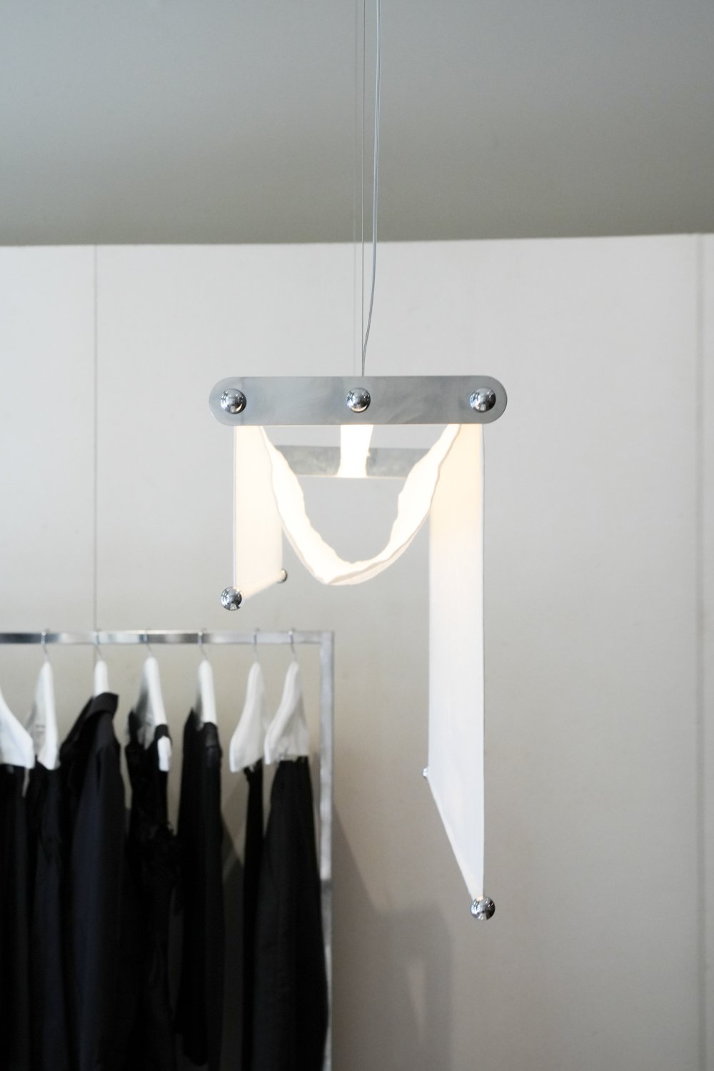 Vento Pendant 1.jpg