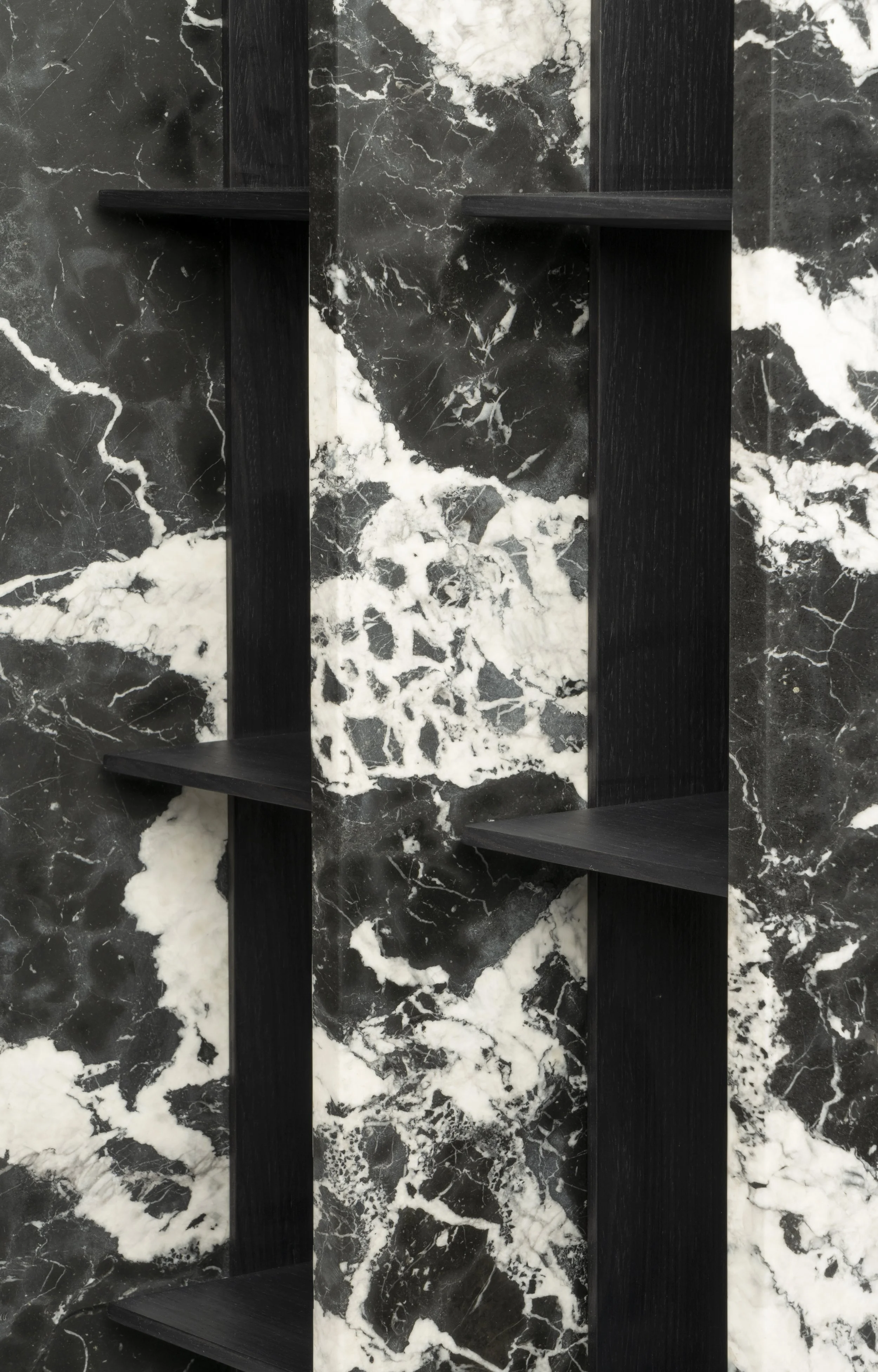 Edge Bookshelves 6.jpg (Copy)