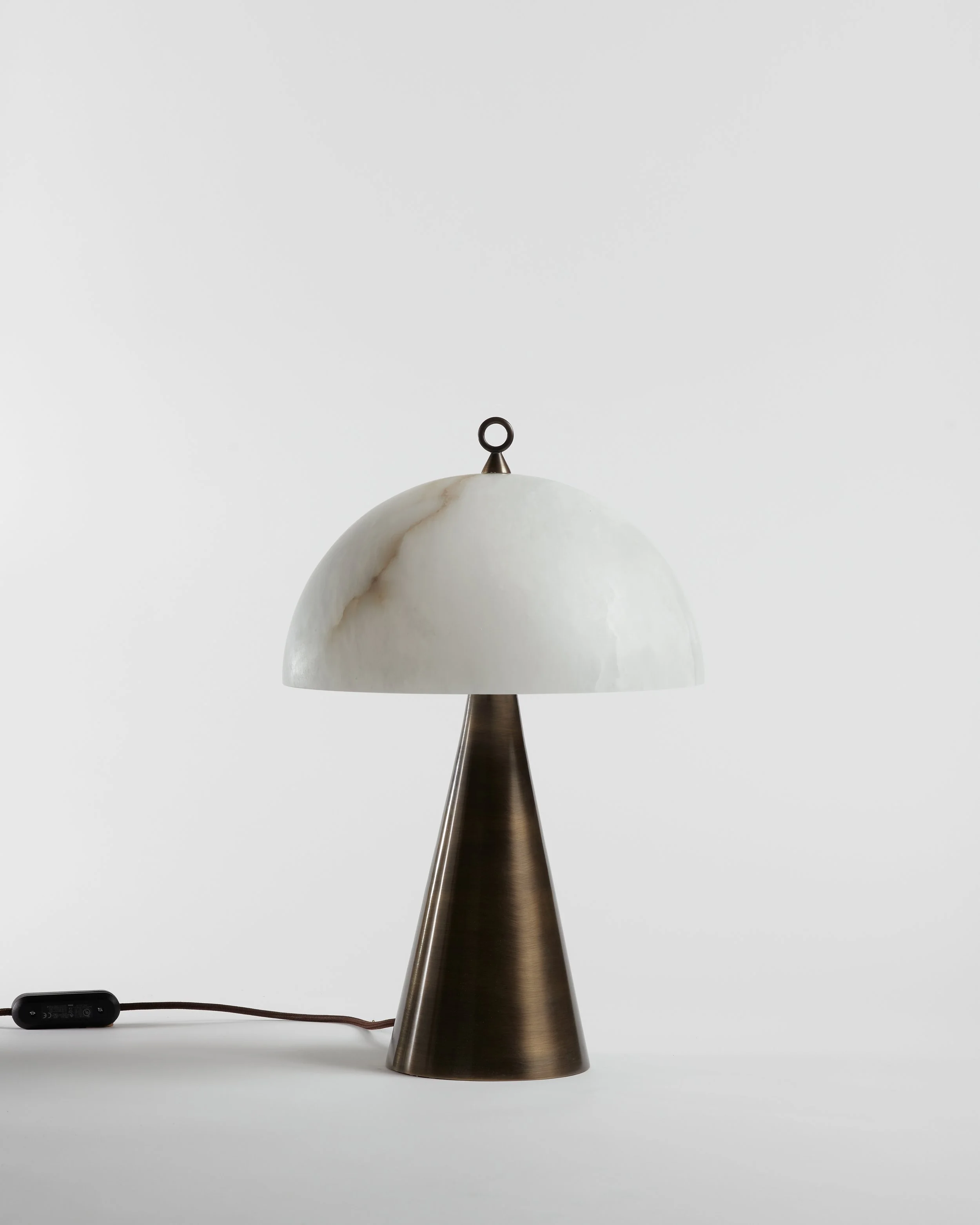 Matlight-Table-Lamp-Fungotto-Alabaster-Bronze-02.jpg