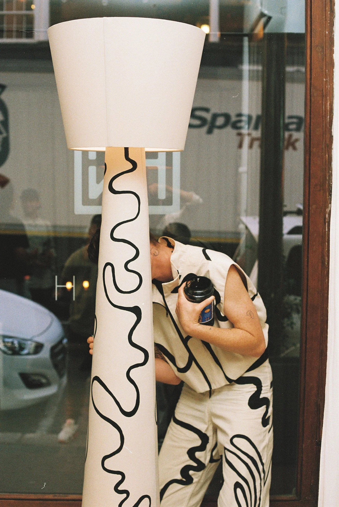 W E N D Y_Floor Lamp_004.jpg
