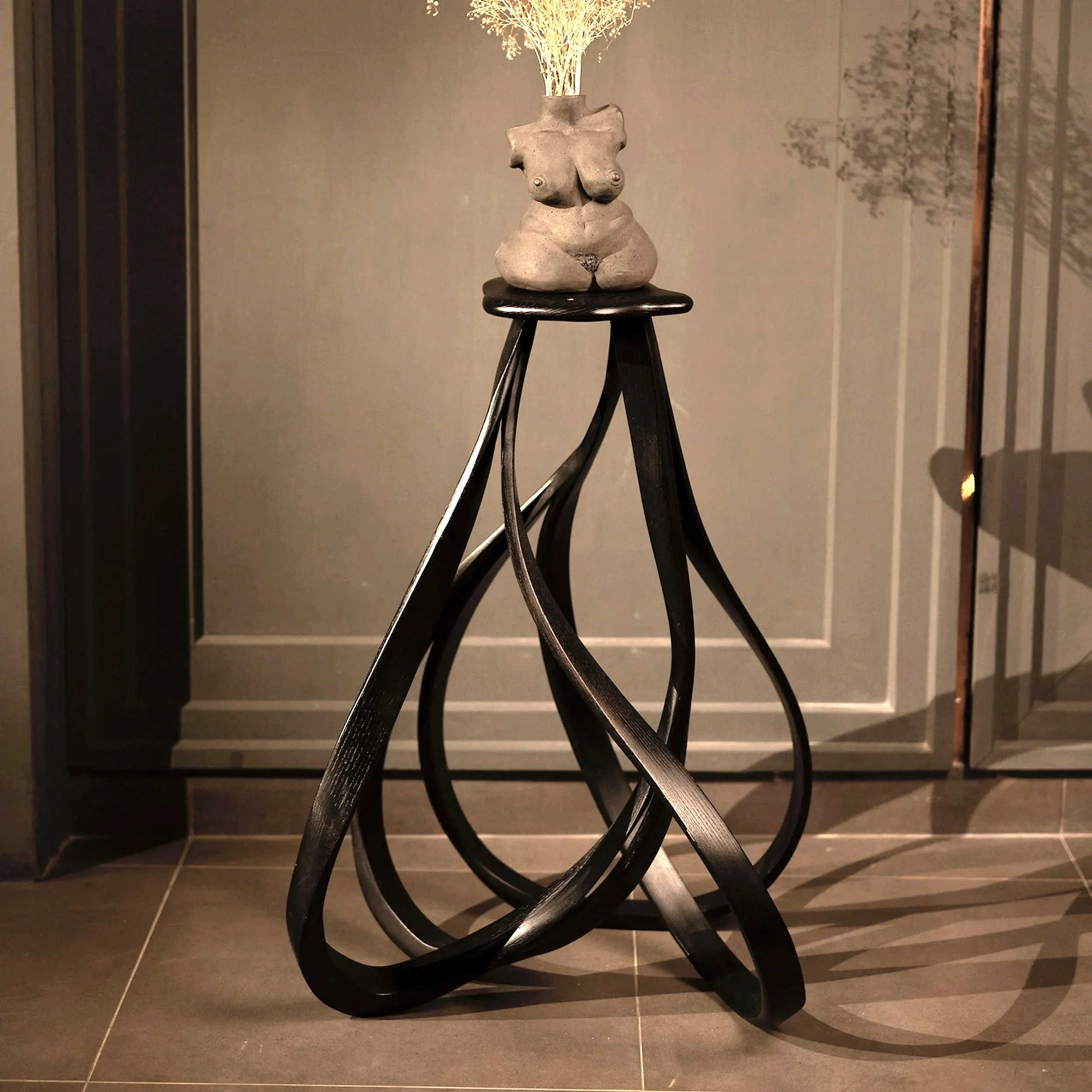 Foyer+Table+No.+3+-+Vrska+Series+4.jpg