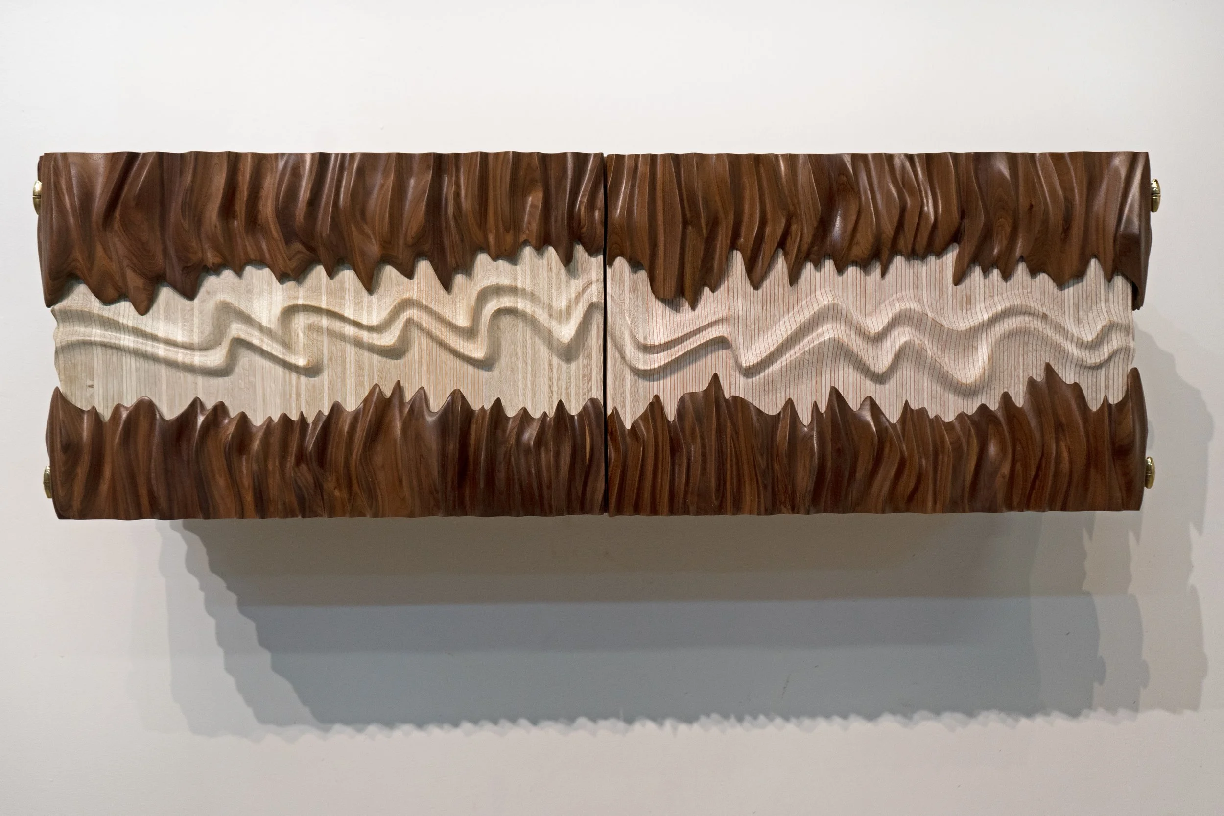 Nuvia Wall Cabinet 11.jpg