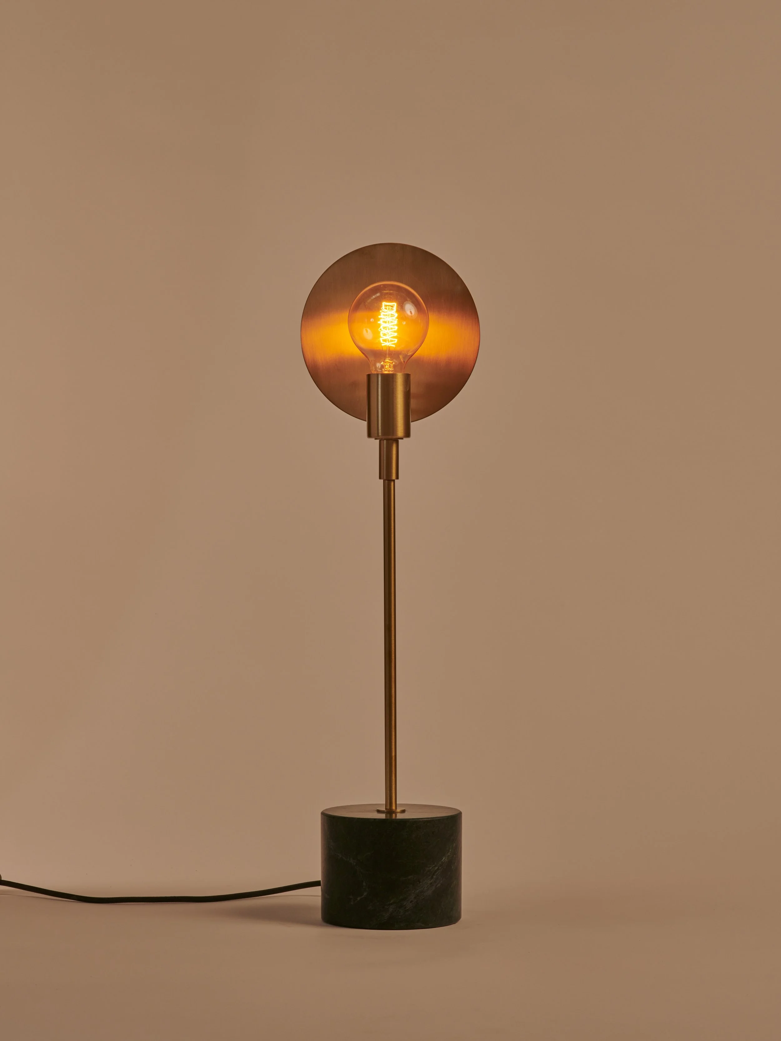 Matlight-Table-Lamp-Vanessa-Guatemala-Marble-Brass-02.jpeg