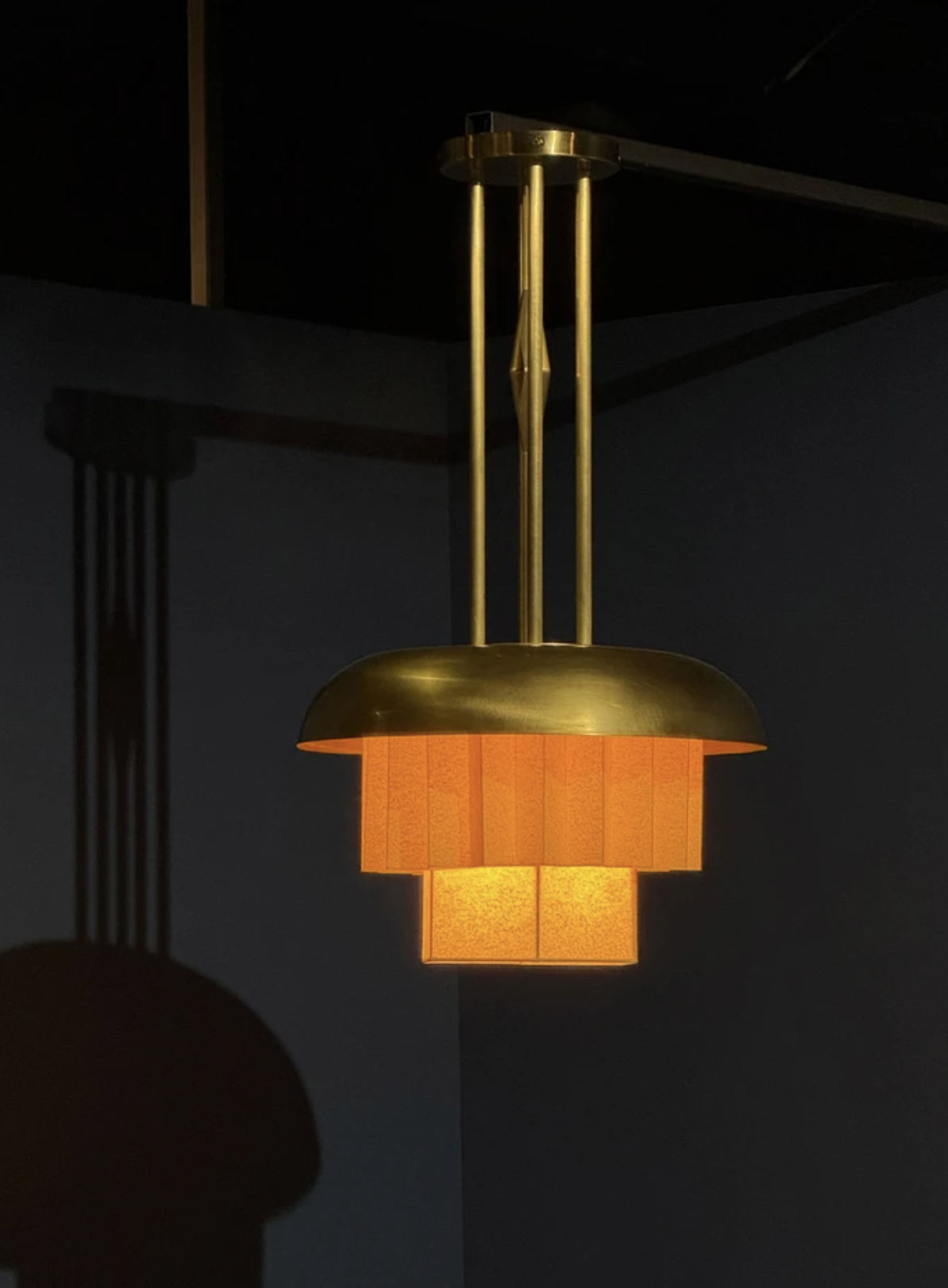 Emil Chandelier Web.png