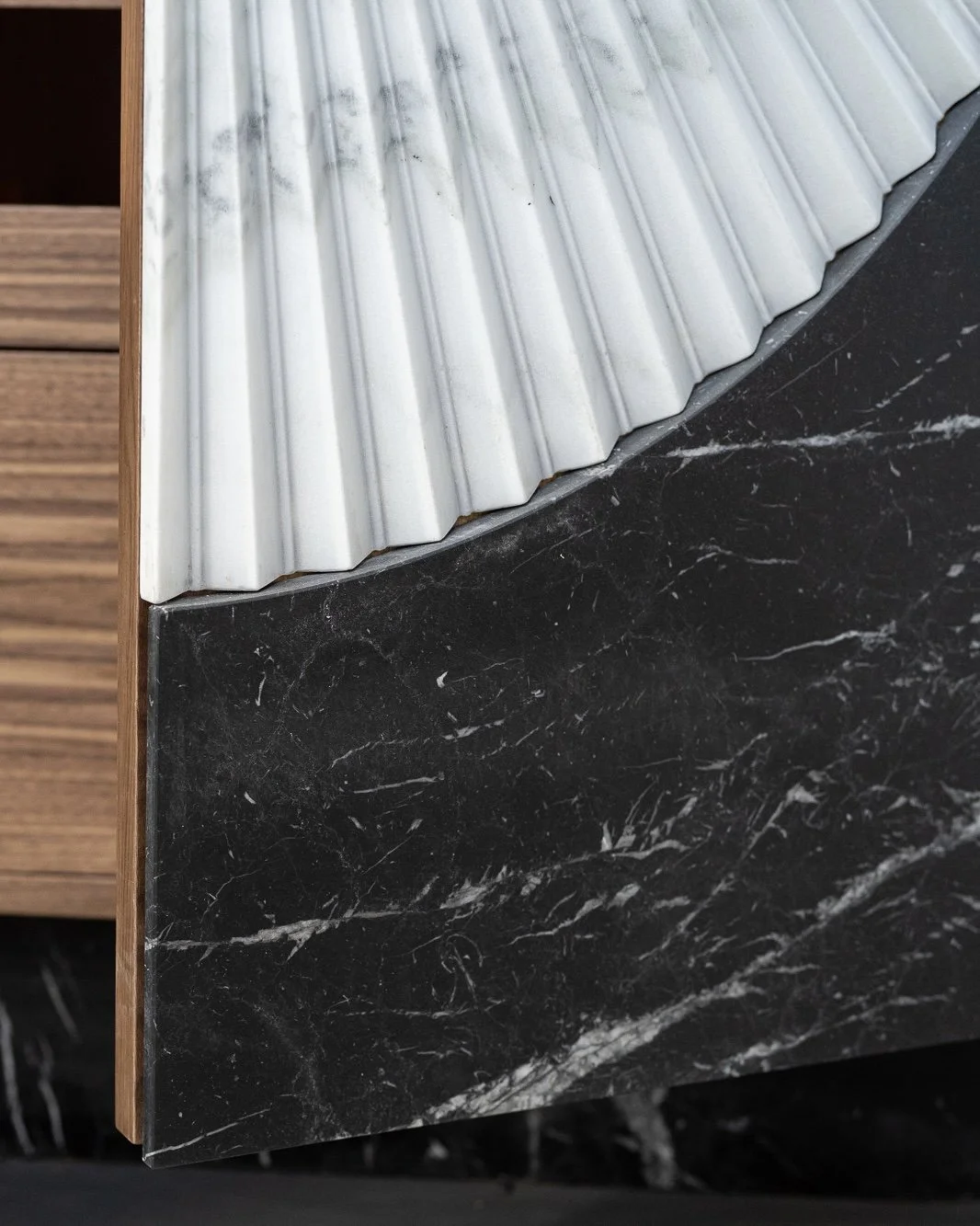 Bar cabinet VIYALO_07.jpg