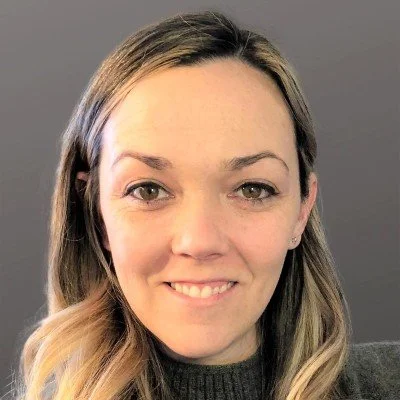 LinkedIn pic.jpg