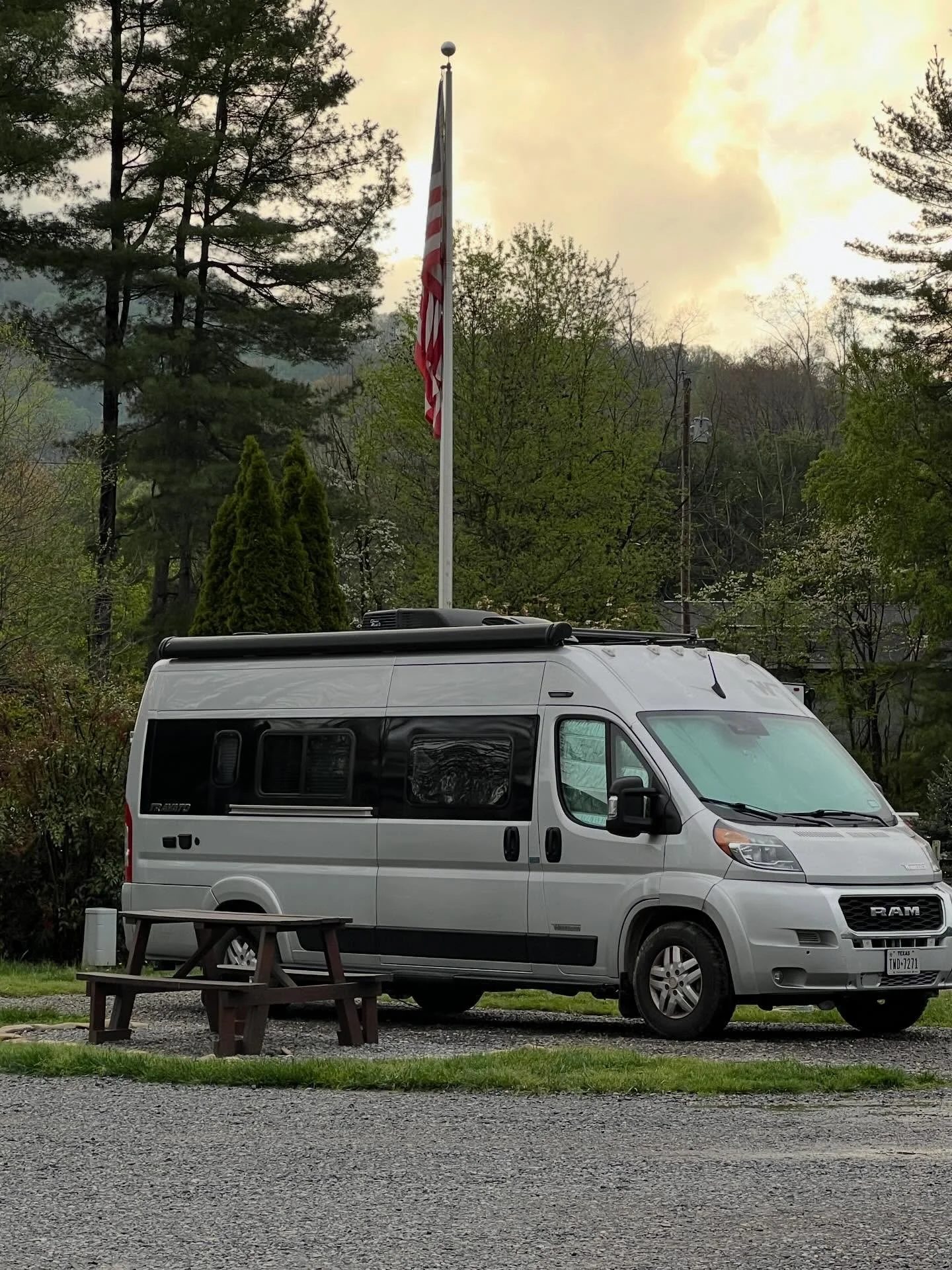 Inspired by @happyplace.therapy to post Vanquility, my emotional support vehicle. More therapists should work from vans!!