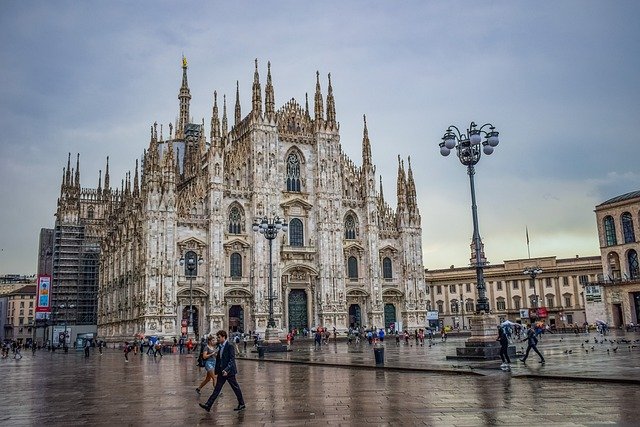 Milan - Beyond fashion and business