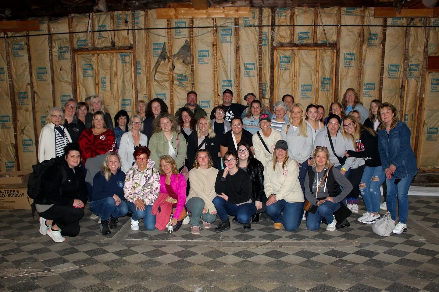 Sunday night&hellip;👀👻

For the first time this year, Spirits with Spirits&trade;️ with host @chelseagill__ returned to The Cowboy on the Lake &mdash; and WOW, what a night! The energy in the building was electric. From nonstop communication throug