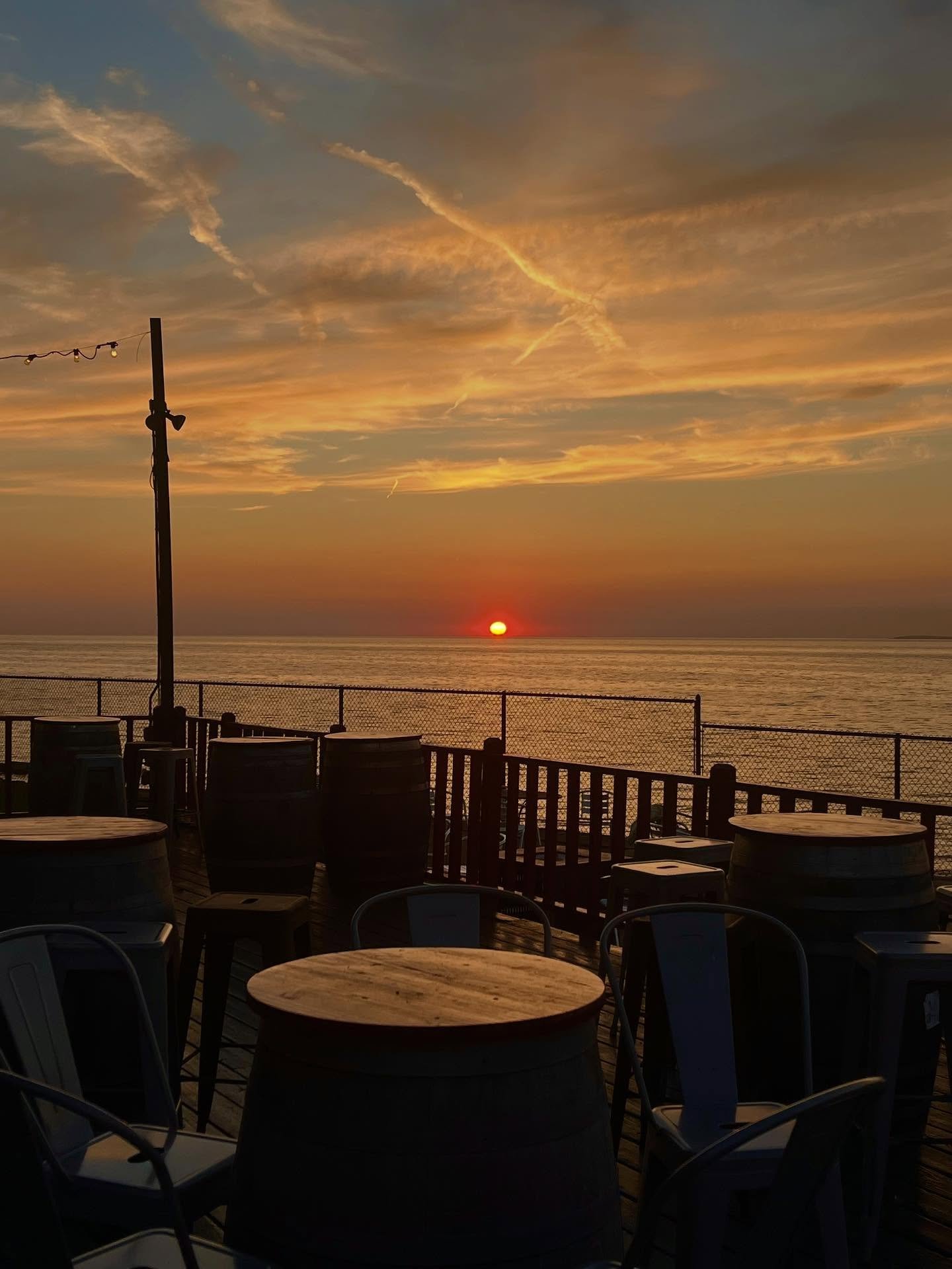 🌅 Patio vibes never miss at The Cowboy on the Lake! Join us this weekend:

🎶 Friday 9/26 &ndash; Michael Bly at 7pm
🎸 Saturday 9/27 &ndash; Stealin&rsquo; Band at 7pm
🍳 Sunday 9/28 &ndash; Brunch from 11-3pm + Jimmy from Pirate Dreams at 3pm

Gra