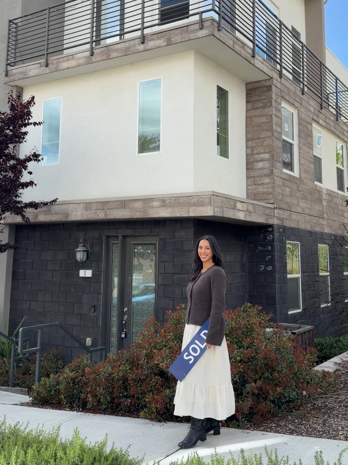 Closing days are my favorite days 🔑🏠🍾 I met K+L earlier this year and one month later, they were ready to start looking. They knew exactly what they wanted but when the homes on the market didn&rsquo;t quite fit the bill, I found them an off-marke