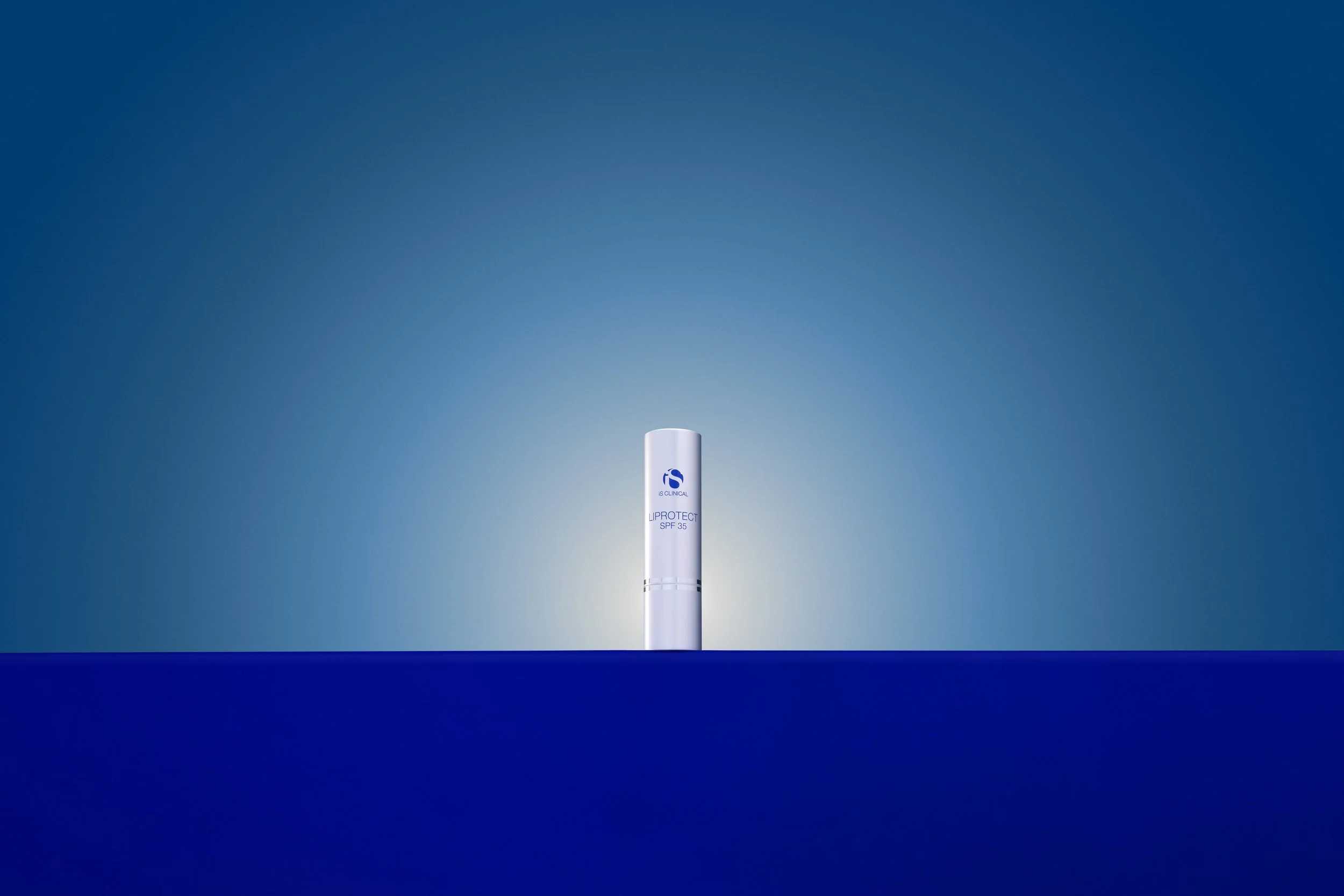 SET A_LipSPF35_200_HERO-8368x5584-4a13608.jpg