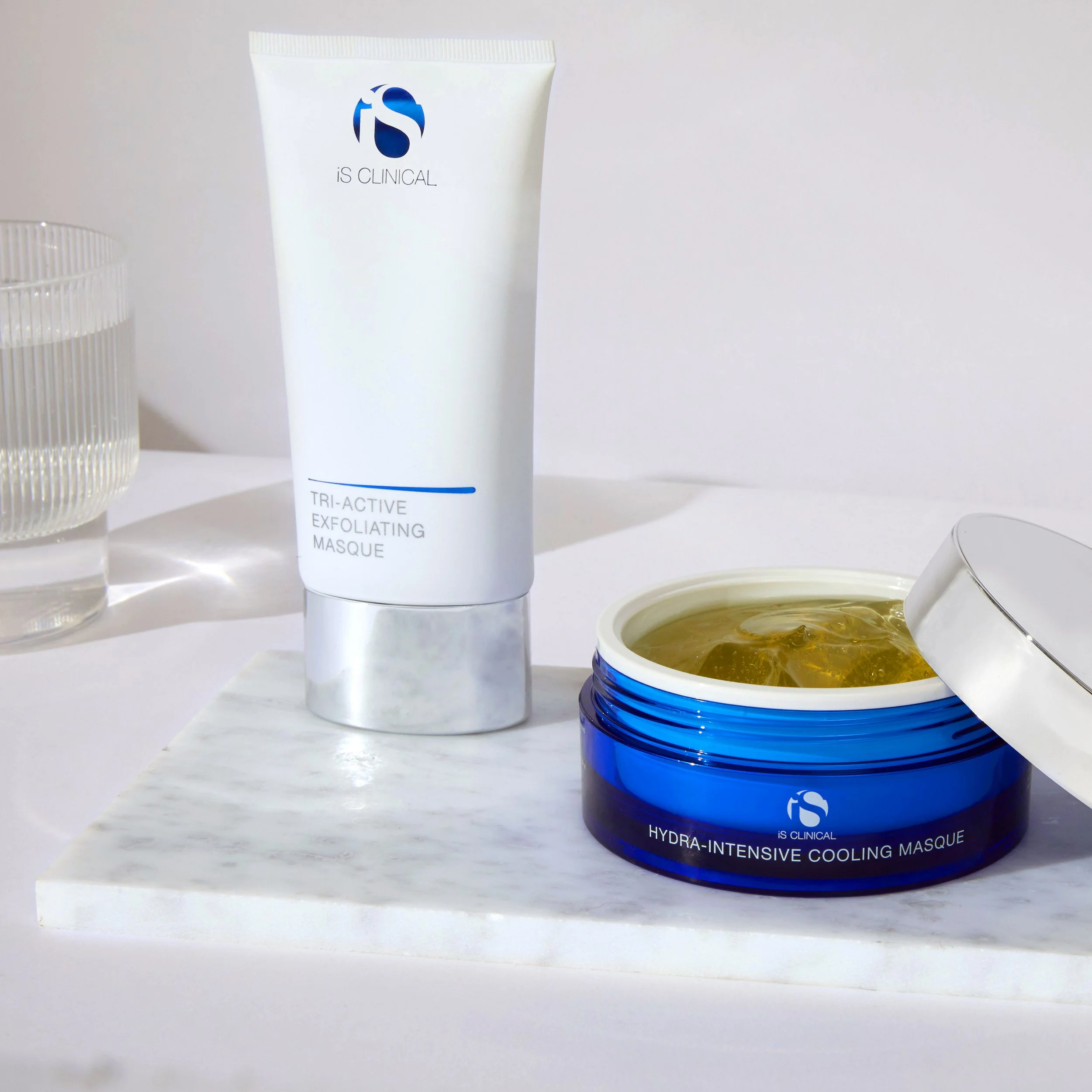IsClinicalFacialProduct_Shot3_9961_adj_v1.jpg
