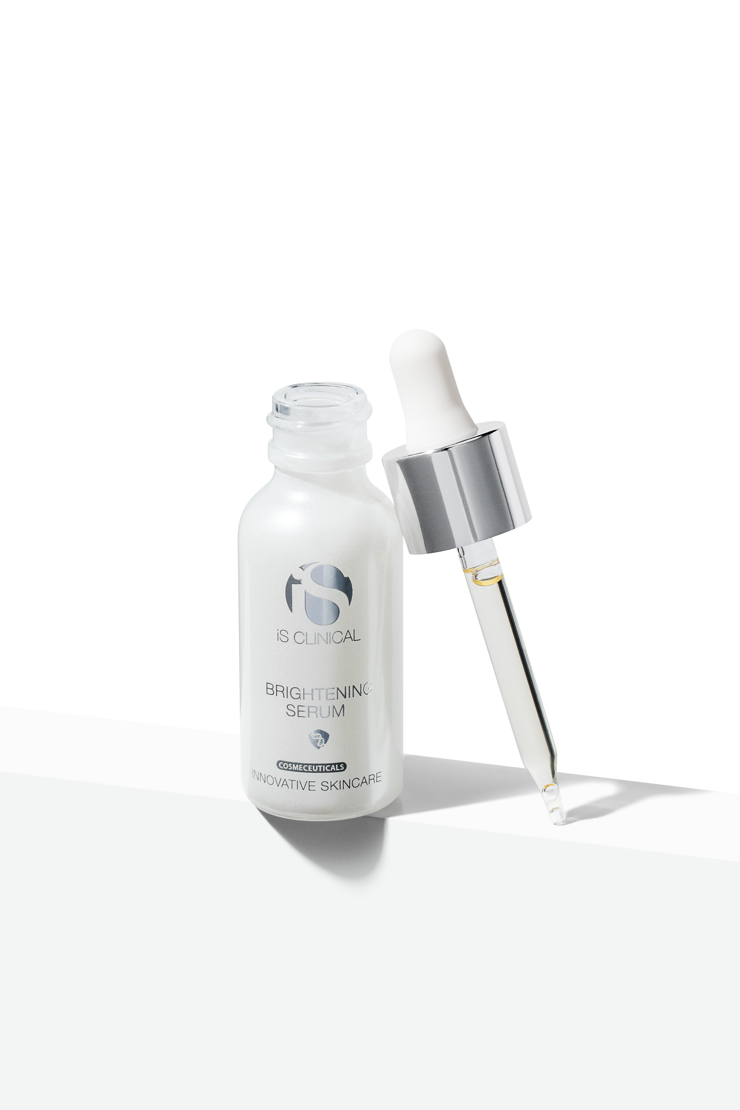 IS Clinical-Brightening Serum-High Key-4200x6299-d794ec0.png