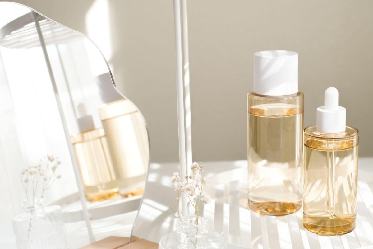 Simple skincare routine supporting healthy glass skin for acne-prone skin