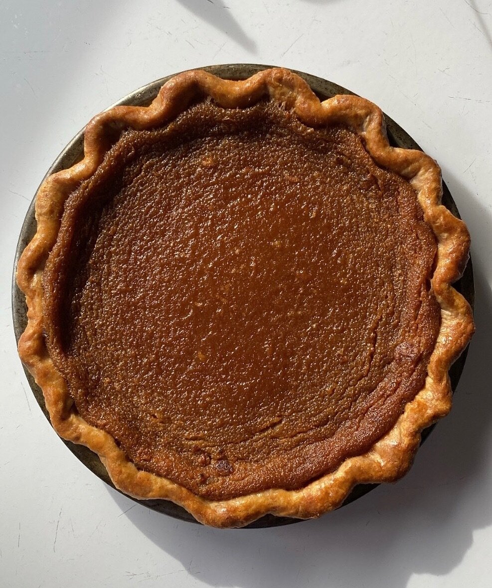 T-givs pie pre-order is now live on our website! Order cutoff is November 17th and pie pick up will be at @tenmiletable on Wednesday, November 22nd, from 11am-1pm. Head over to the Vitsky website to check out flavors and place your order. Link in bio