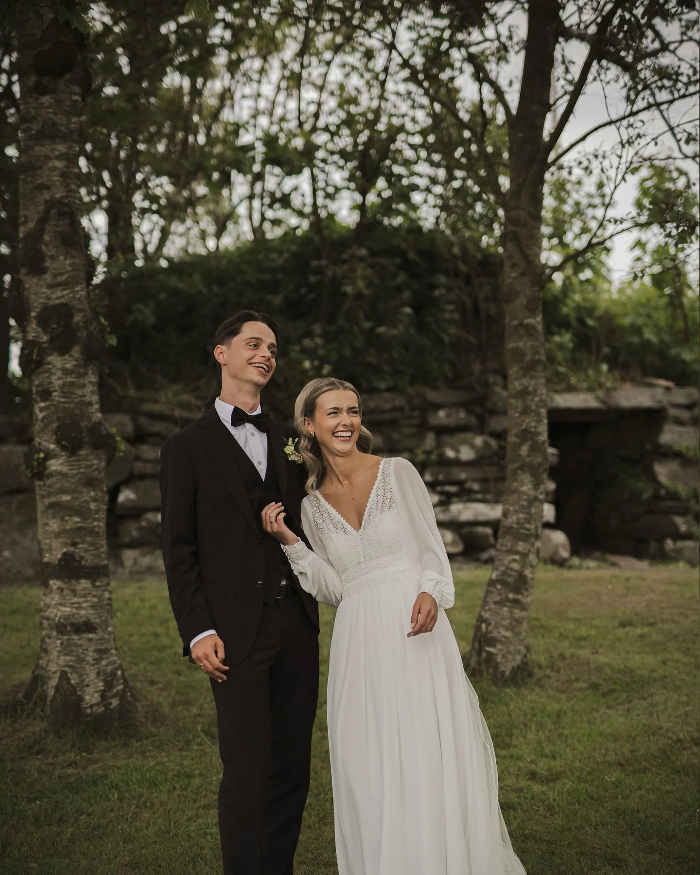 Oline &amp; Jakob - 14.06.25🤩

&bull;
&bull;
&bull;
&bull;
&bull;
#martavistefoto #allyouneedislove #bryllup #wedding #weddingday #weddingphotography #weddingnorway #belovedstories #belovedweddingstories #hjertelys #bryllupsfotograf #fotografrogalan