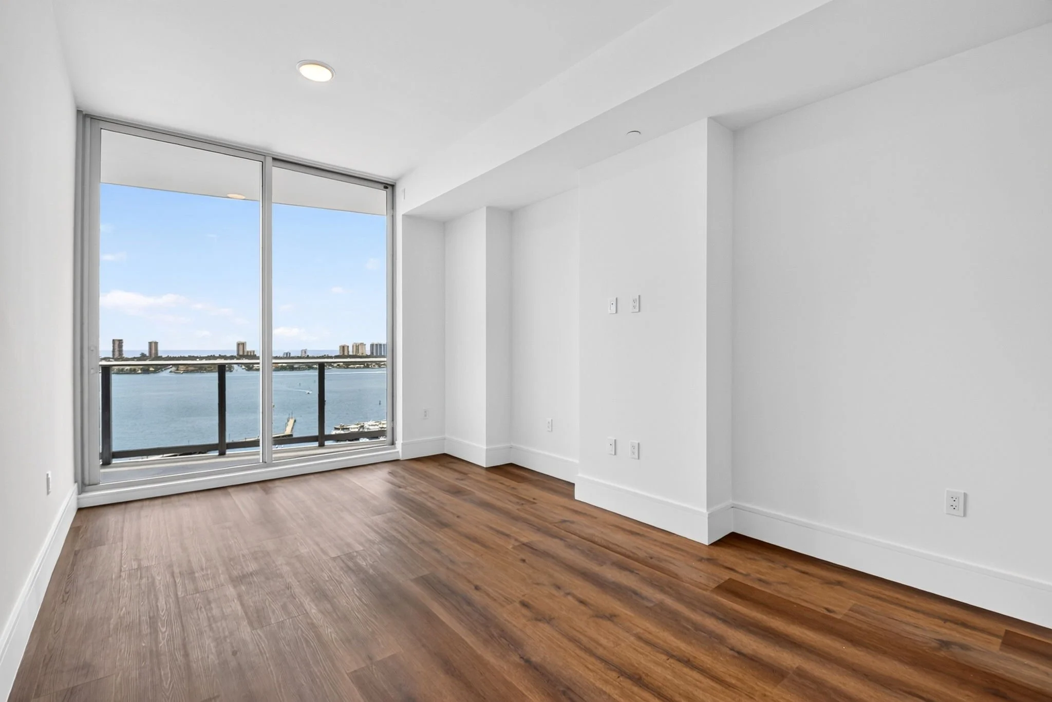 43-Master Bedroom-220 Lake Shore Dr 1506.jpg