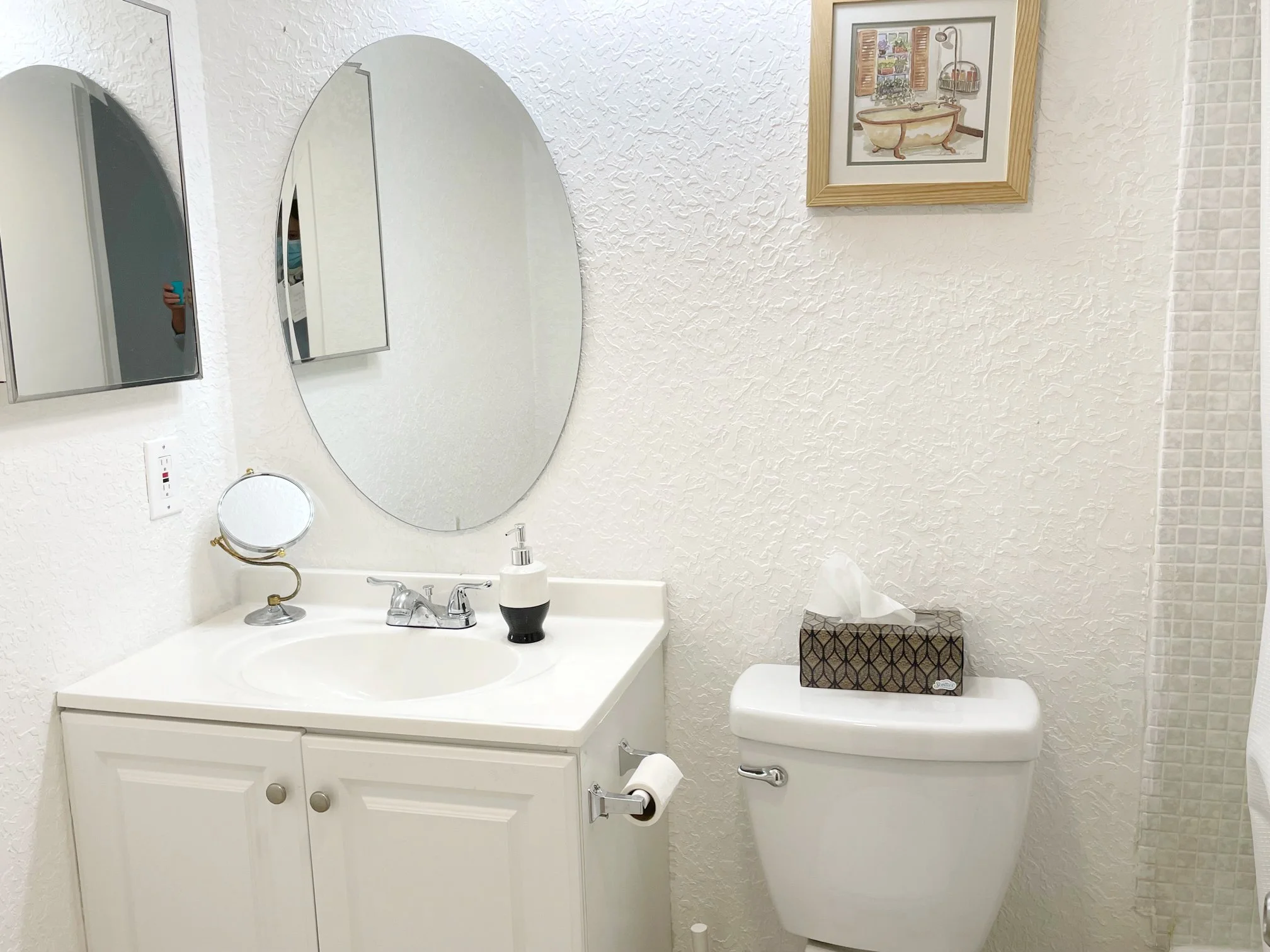 14-Bathroom.jpg