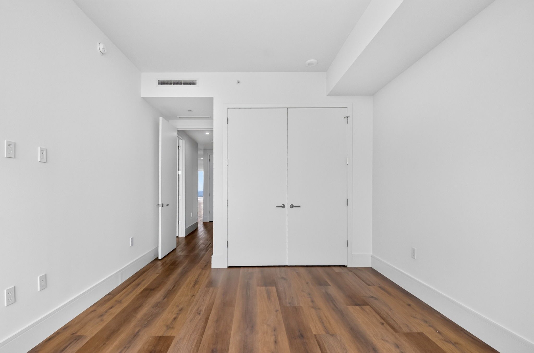 88-Third Bedroom-220 Lake Shore Dr 1506.jpg