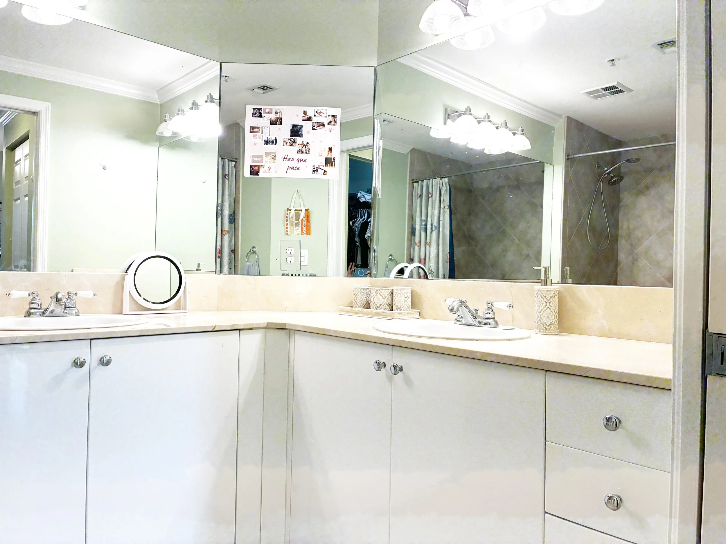 20-Master Bathroom.jpeg